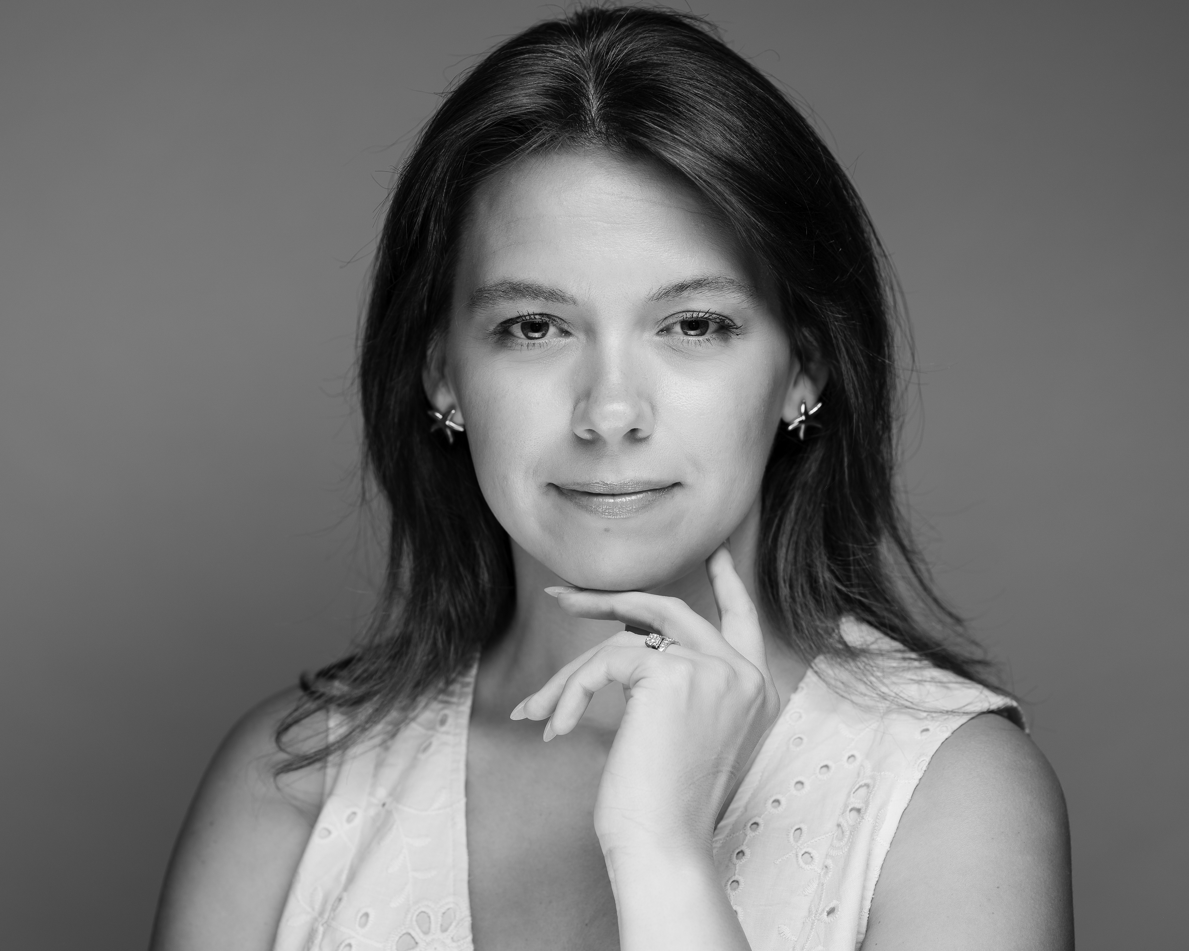 Professional headshot portrait of a woman in Renfrewshire by David Reid