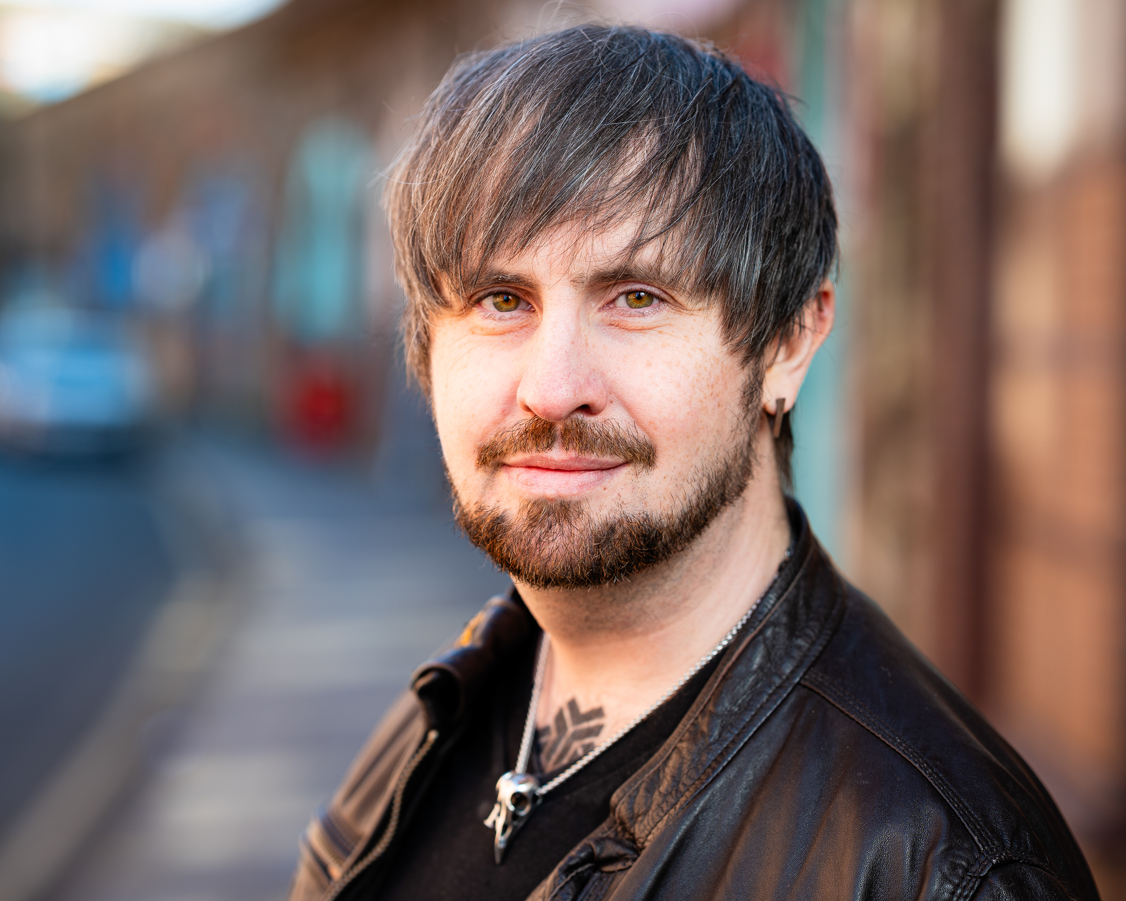 Professional headshot of a man in Glasgow by David Reid