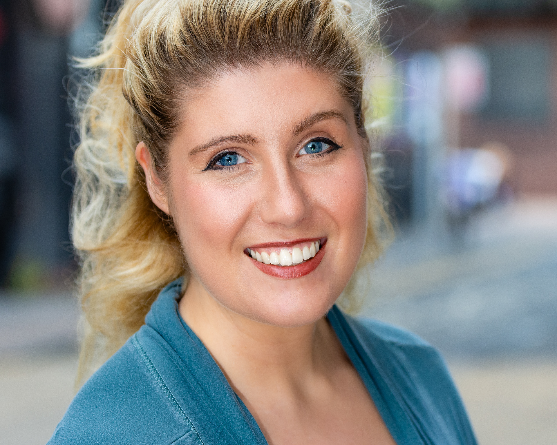 Professional headshot of a woman in Glasgow by David Reid