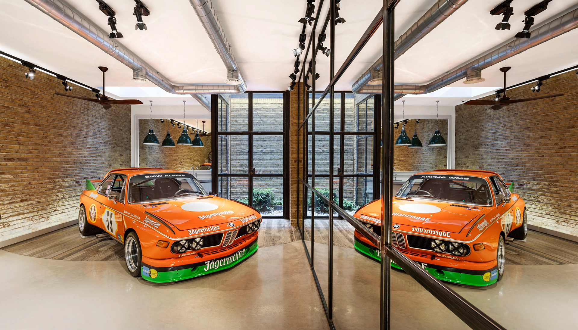 BMW võidusõidu auto