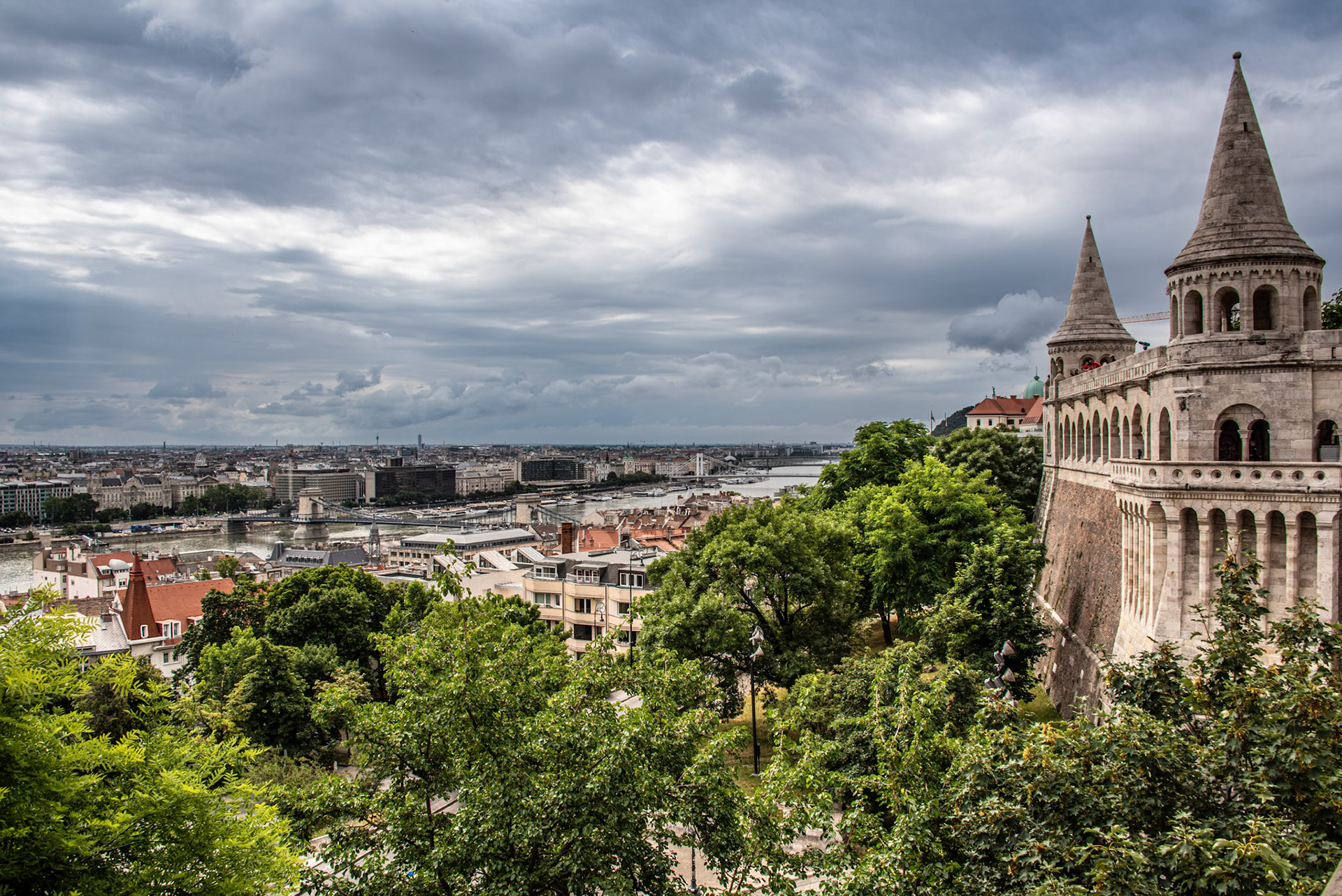 1/160 sec · f/11 · ISO 100 · 28 mm