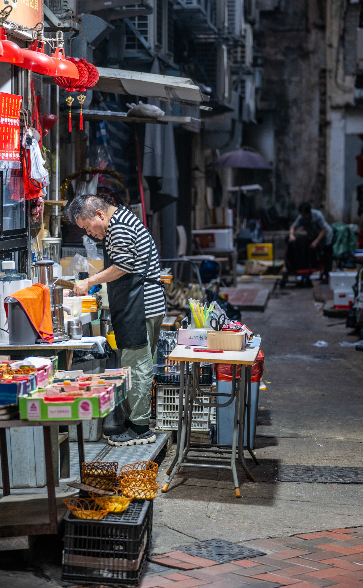 1/100 sec · f/2.8 · ISO 500 · 96 mm