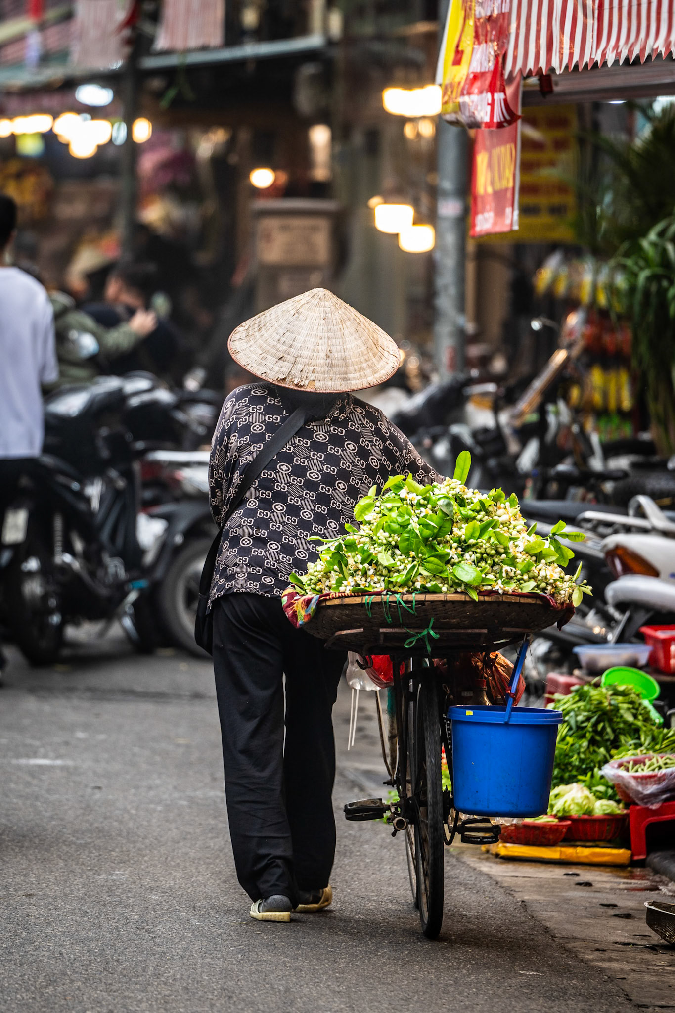 1/200 sec · f/2.8 · ISO 180 · 180 mm
