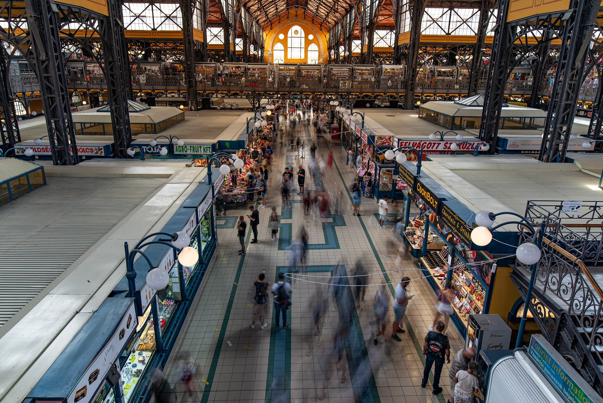 3.0 sec · f/5.6 · ISO 100 · 24 mm