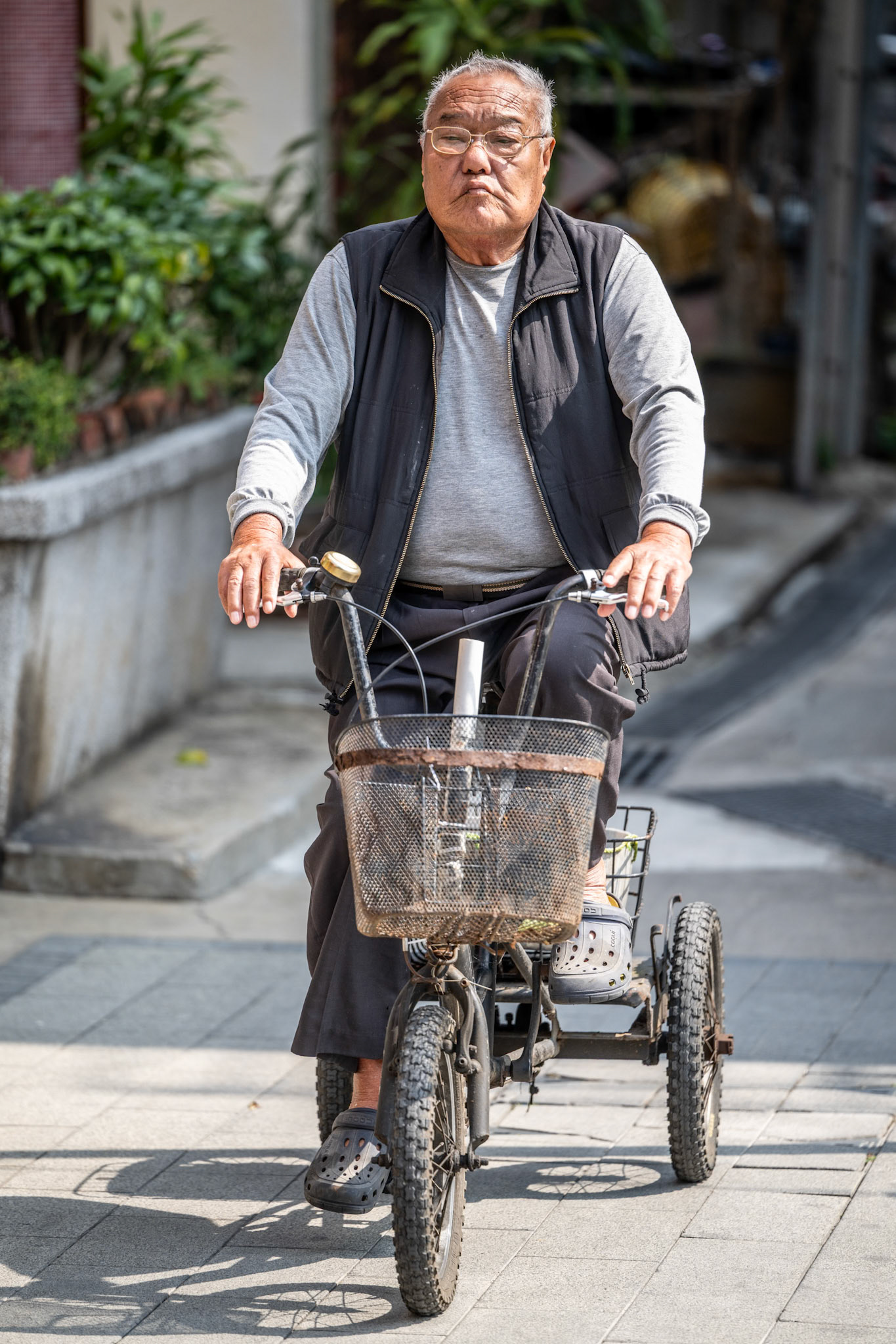 1/800 sec · f/2.8 · ISO 100 · 180 mm