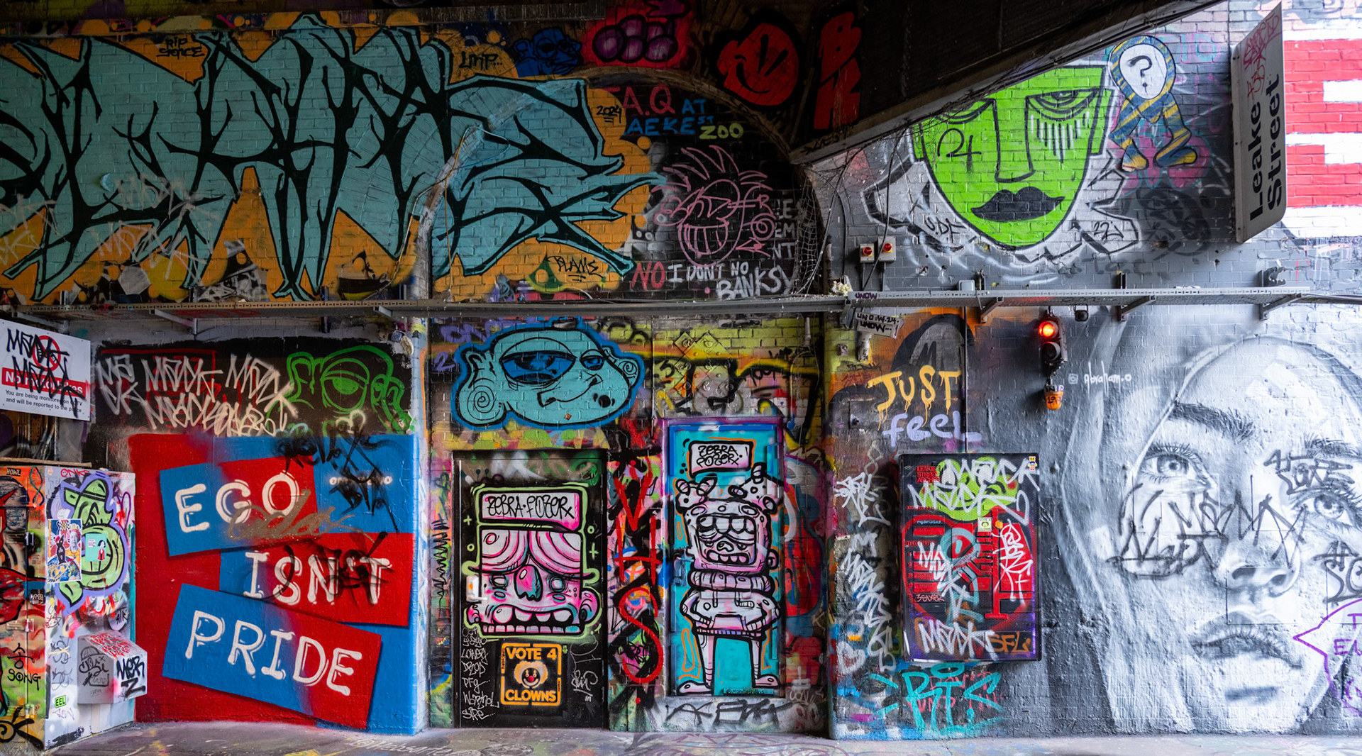 1/25 sec · f/4.5 · ISO 800 · 24 mm