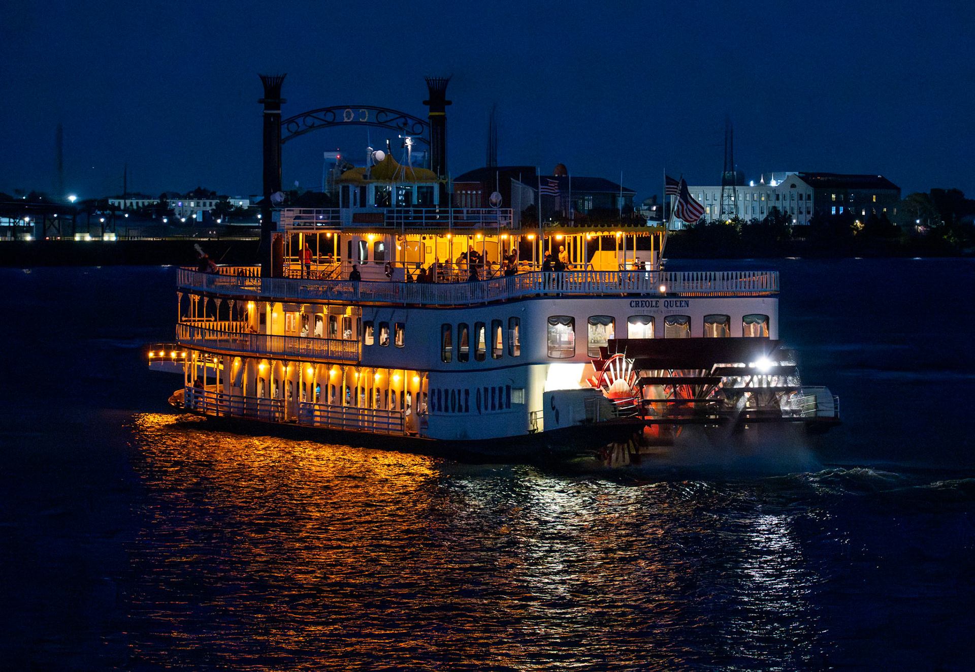 1/125 sec · f/4.0 · ISO 22800 · 120 mm