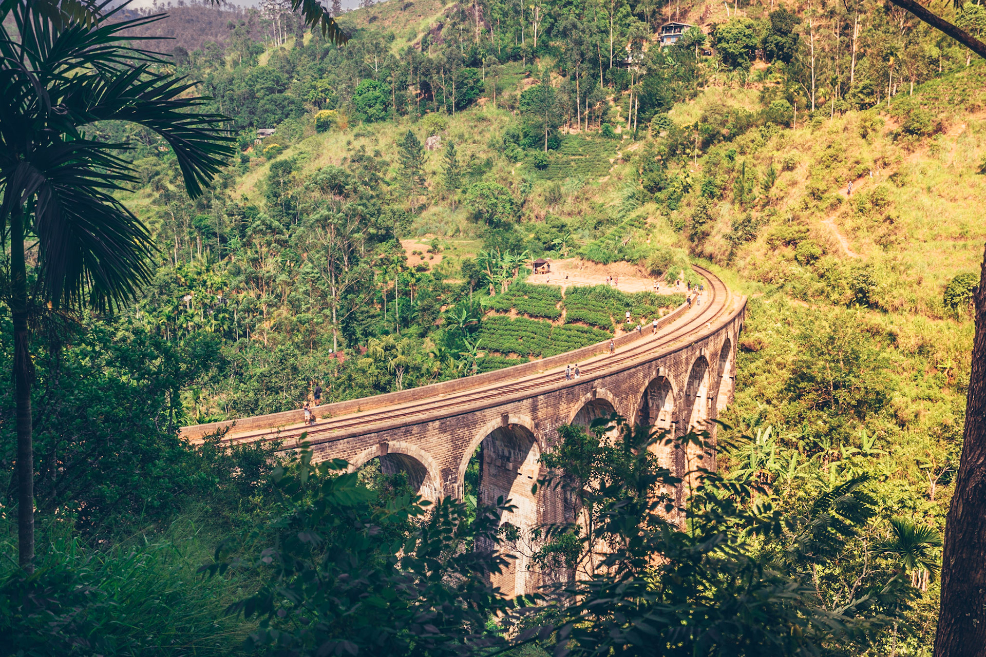 9 arches bridge in Ella