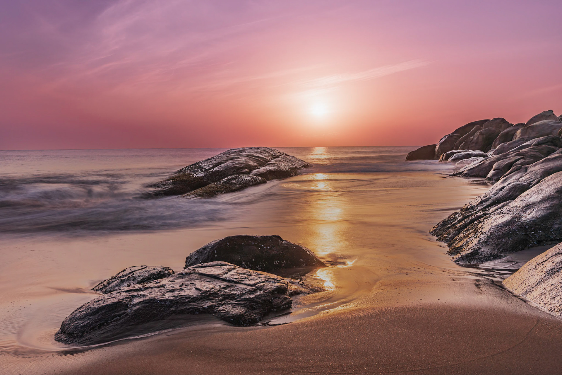 Sunrise in Potthuvil point
