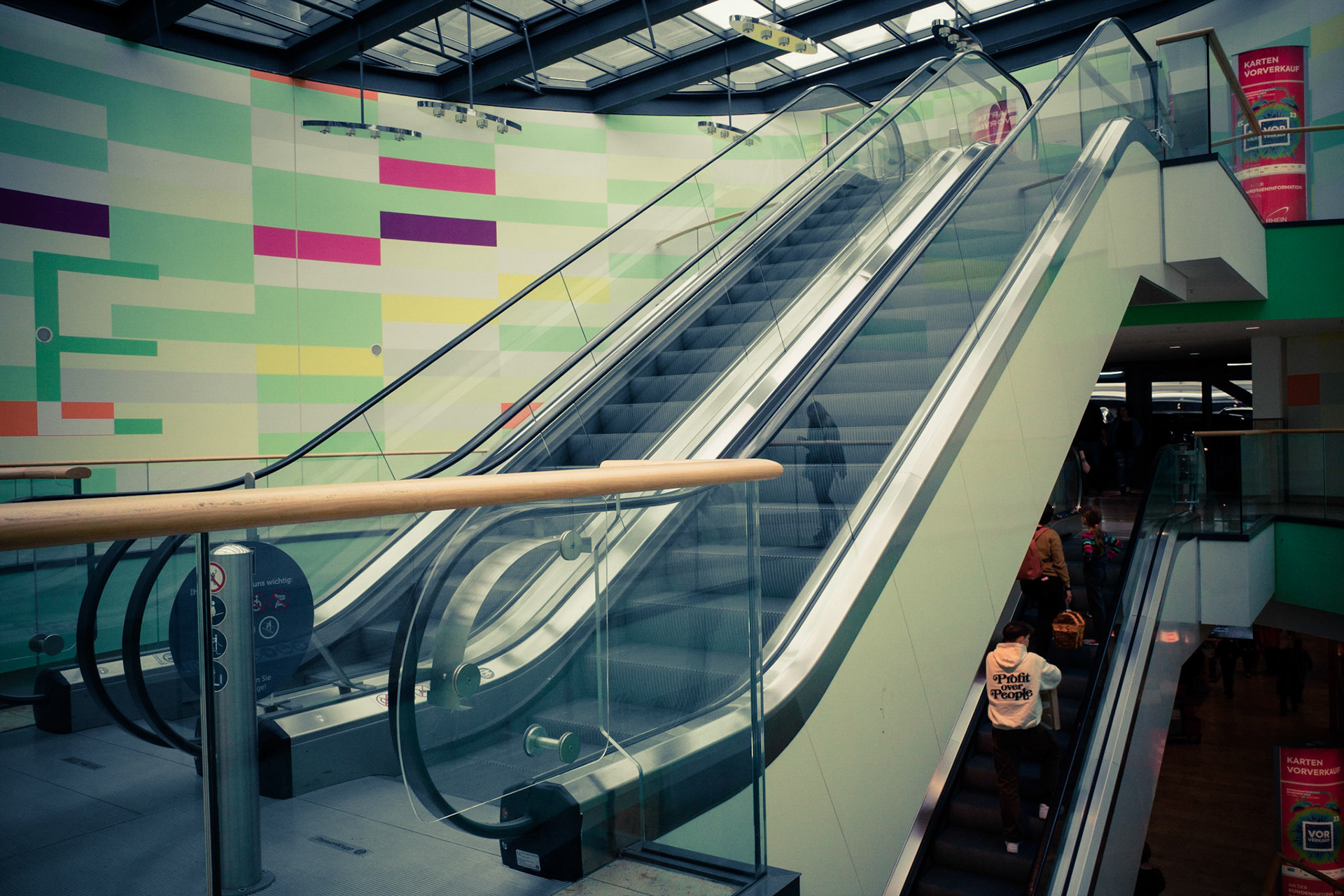 Escalator 2