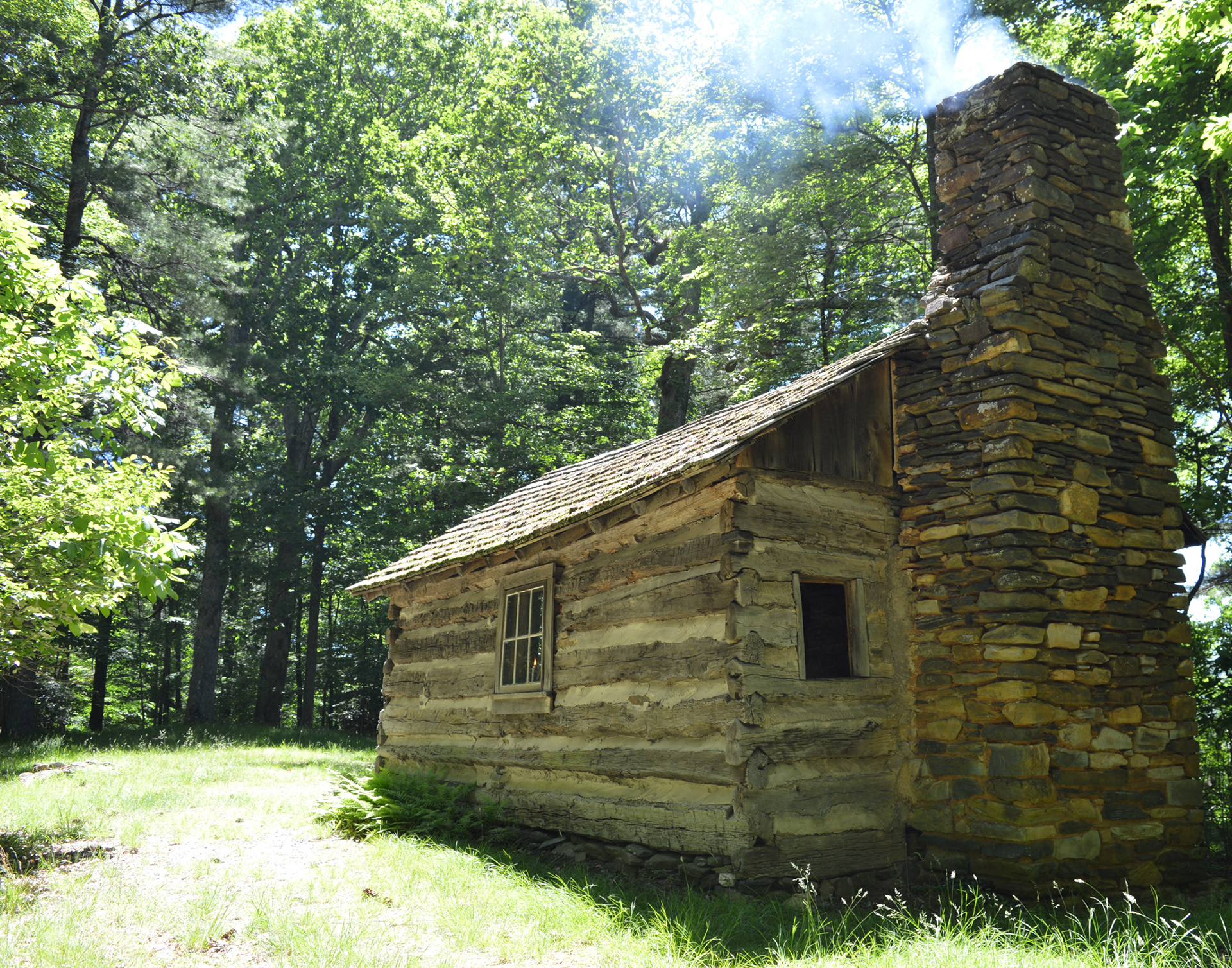 A colonial-era cabin at the Hickory Ridge History Museum