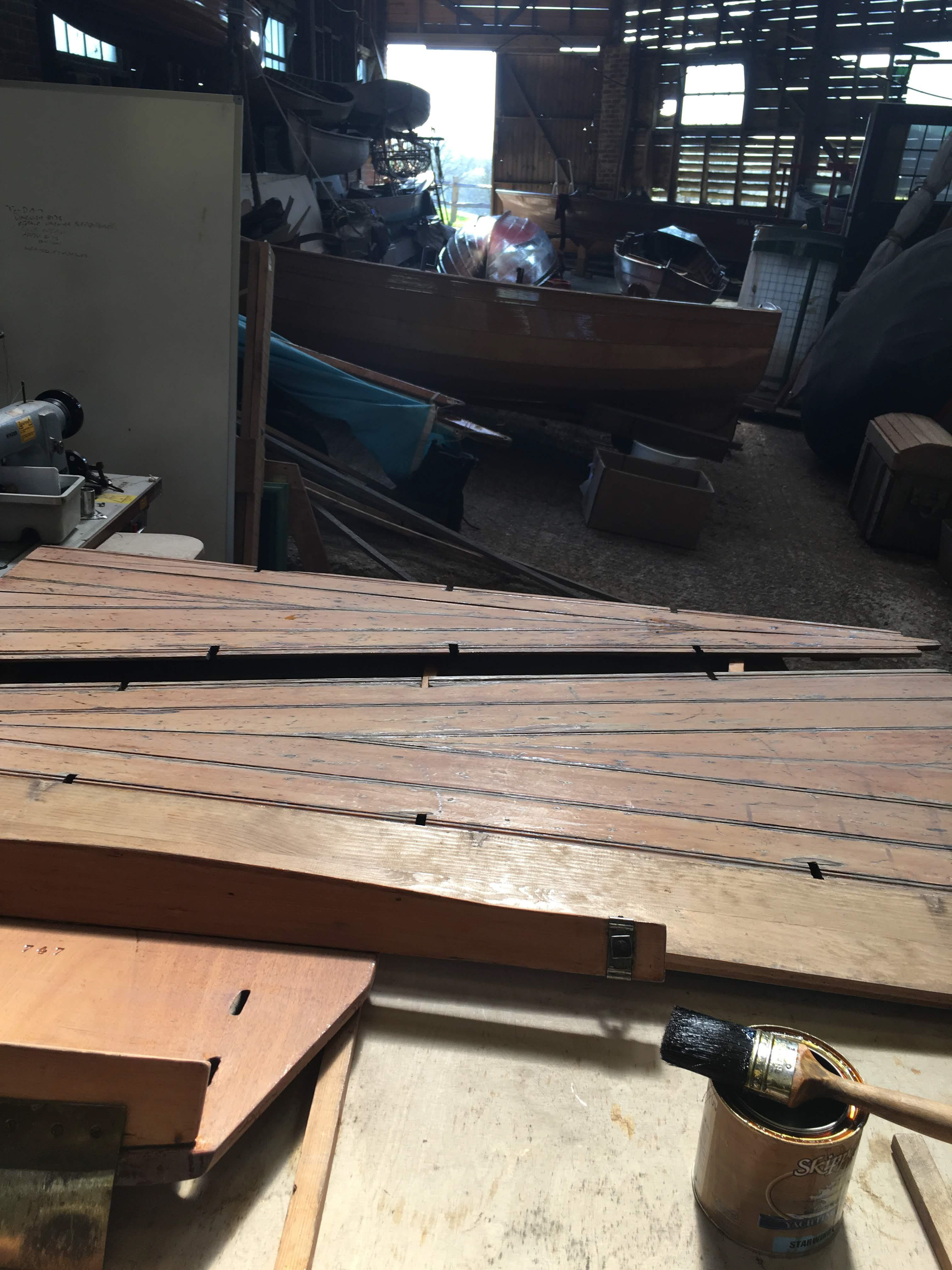 Keying seating for boat