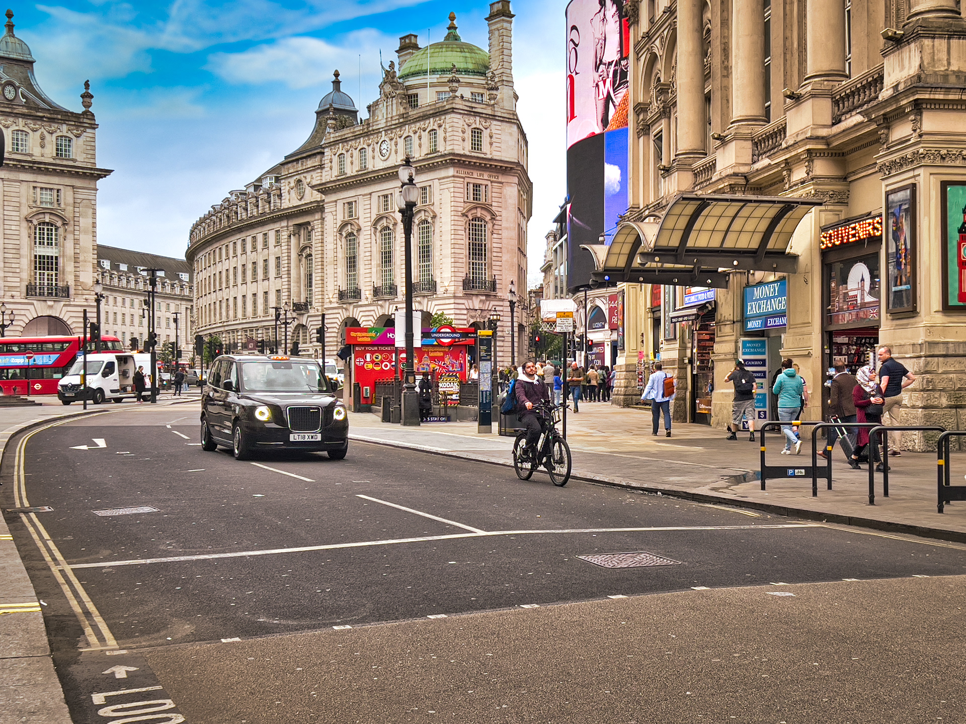 Picadilly Square
