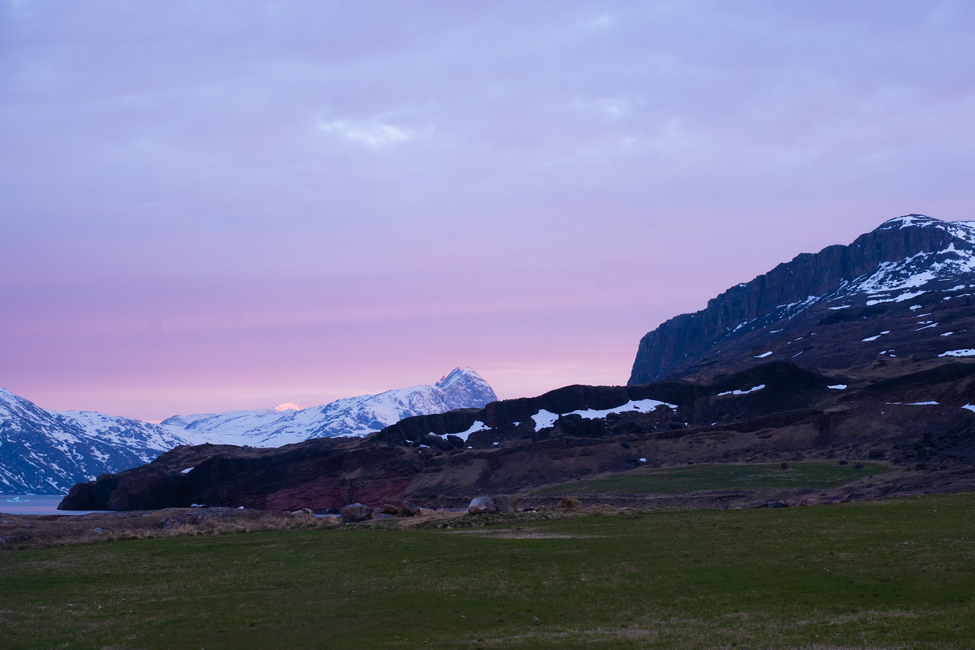 Kira and I were on the early night shift. We would go to the barn at 10pm and leave at 1am. The light got brighter and brighter every night, and we were treated to many beautiful skies on our walk to the barn.
