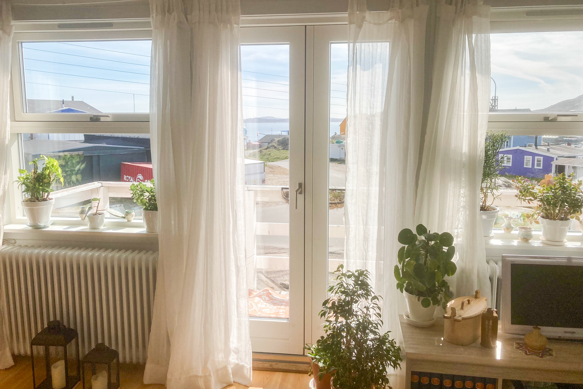 Rie from Campus Kujalleq let me house-sit for the summer. It was a beautiful home and perfect for art and dinners with friends. (Taken on my phone)