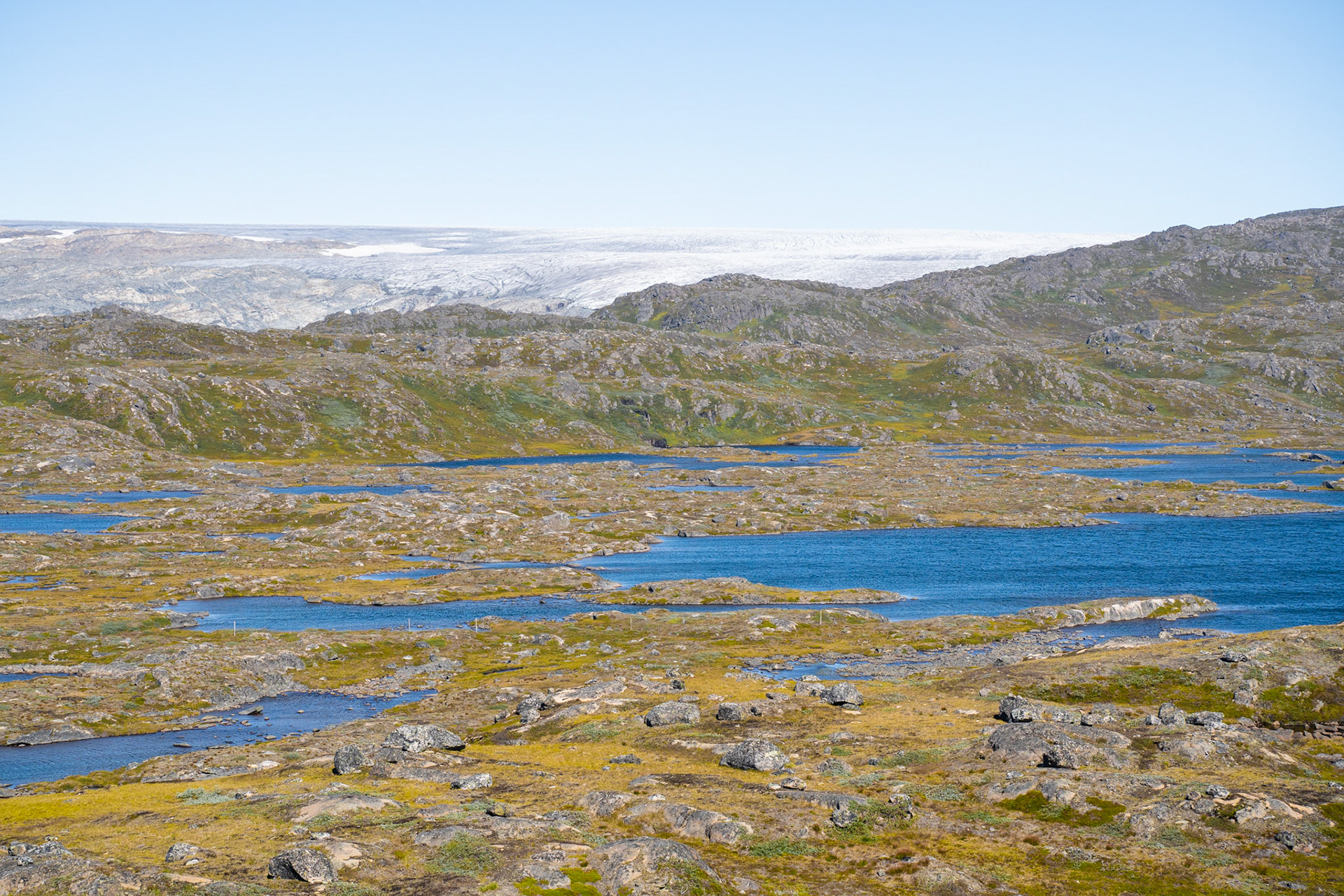 Exploring Isortoq's backyard, all these ravines, rivers, and lakes between the station and the ice sheet.