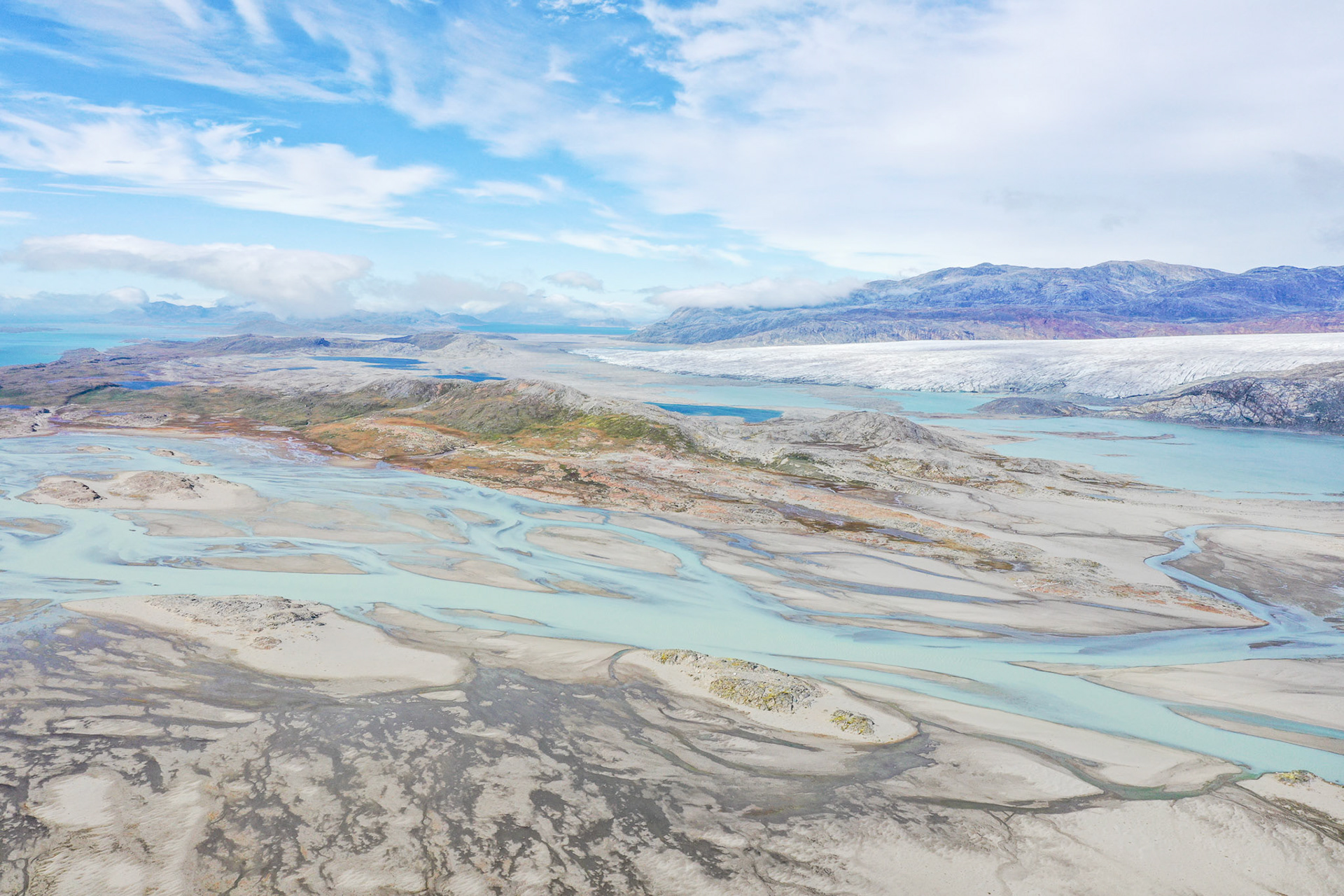 A view from above -- flew the drone around after making a map of the potential field.
