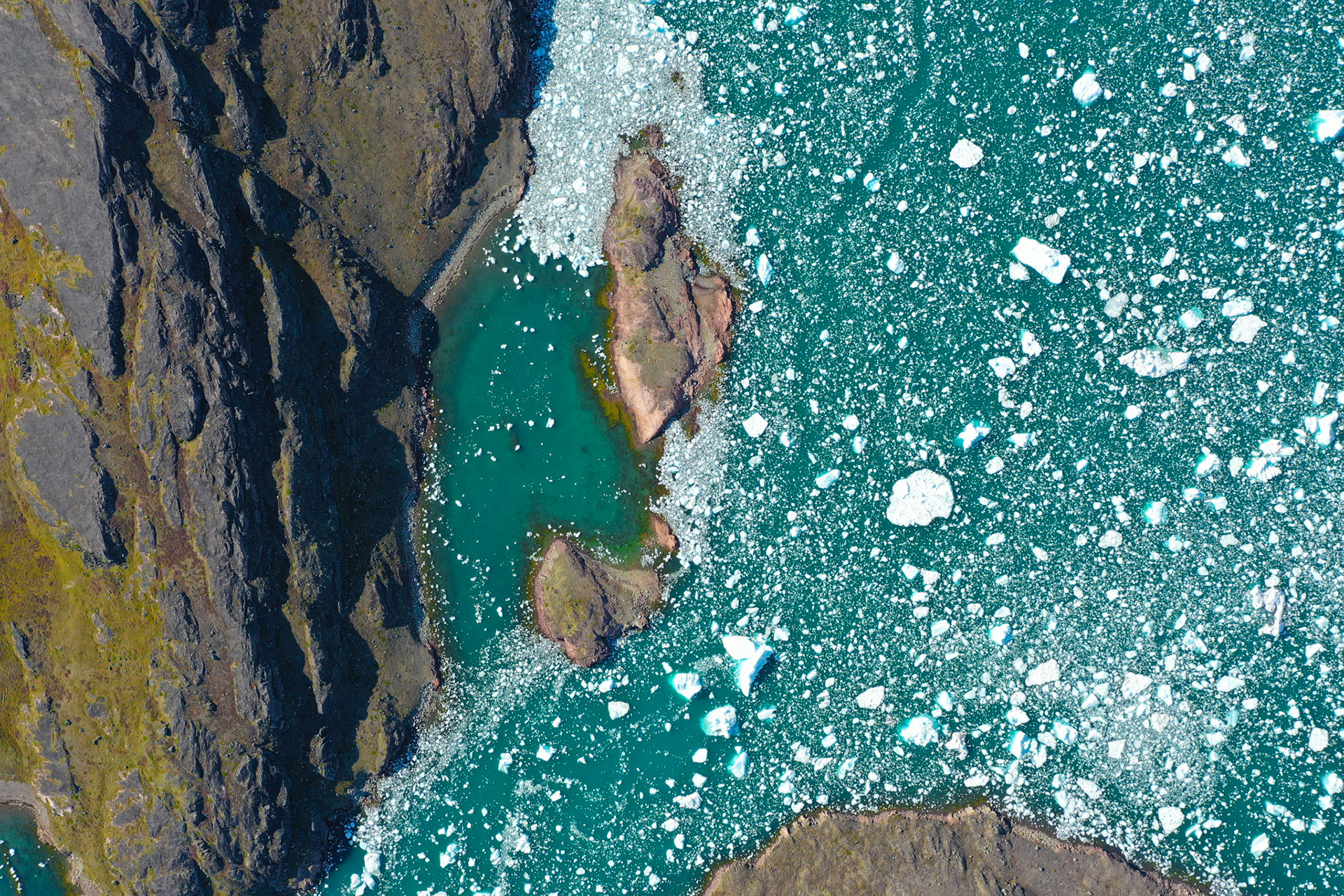 Ice in the fjord. (Drone photo)