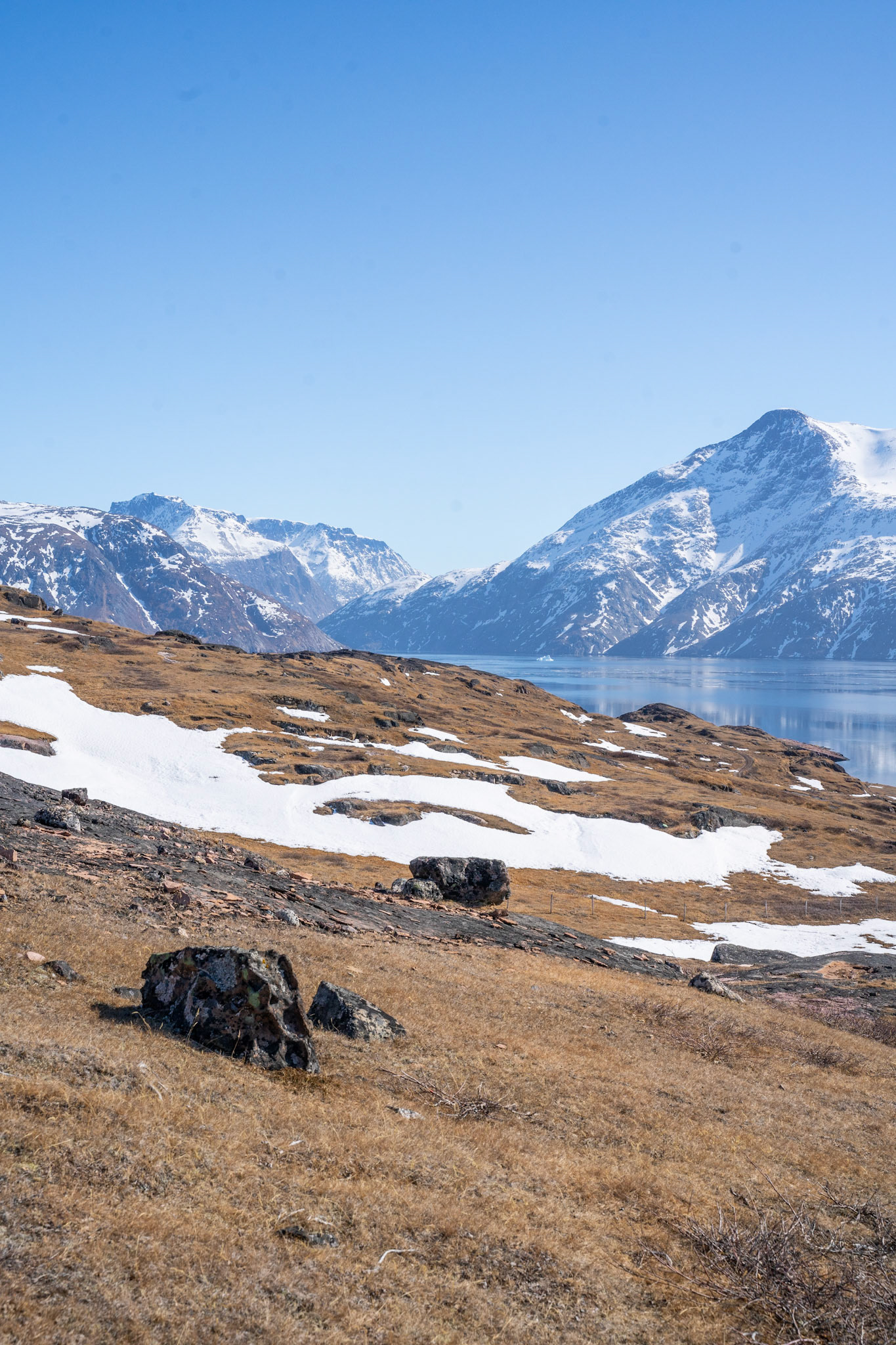 Sillisit in springtime, the snow is melting.