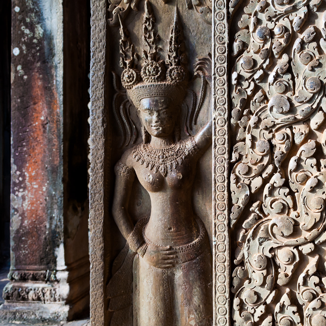 Apsara (heavenly nymph) at Angkor Wat