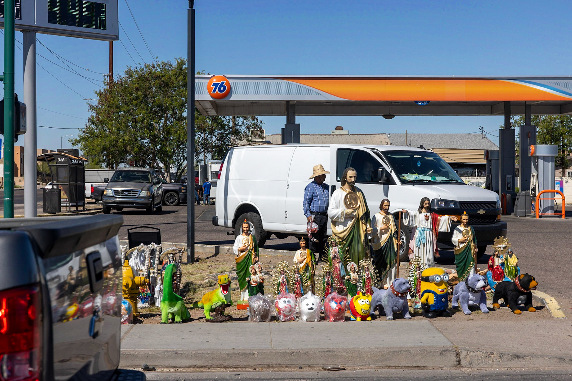 gasstation street vendor