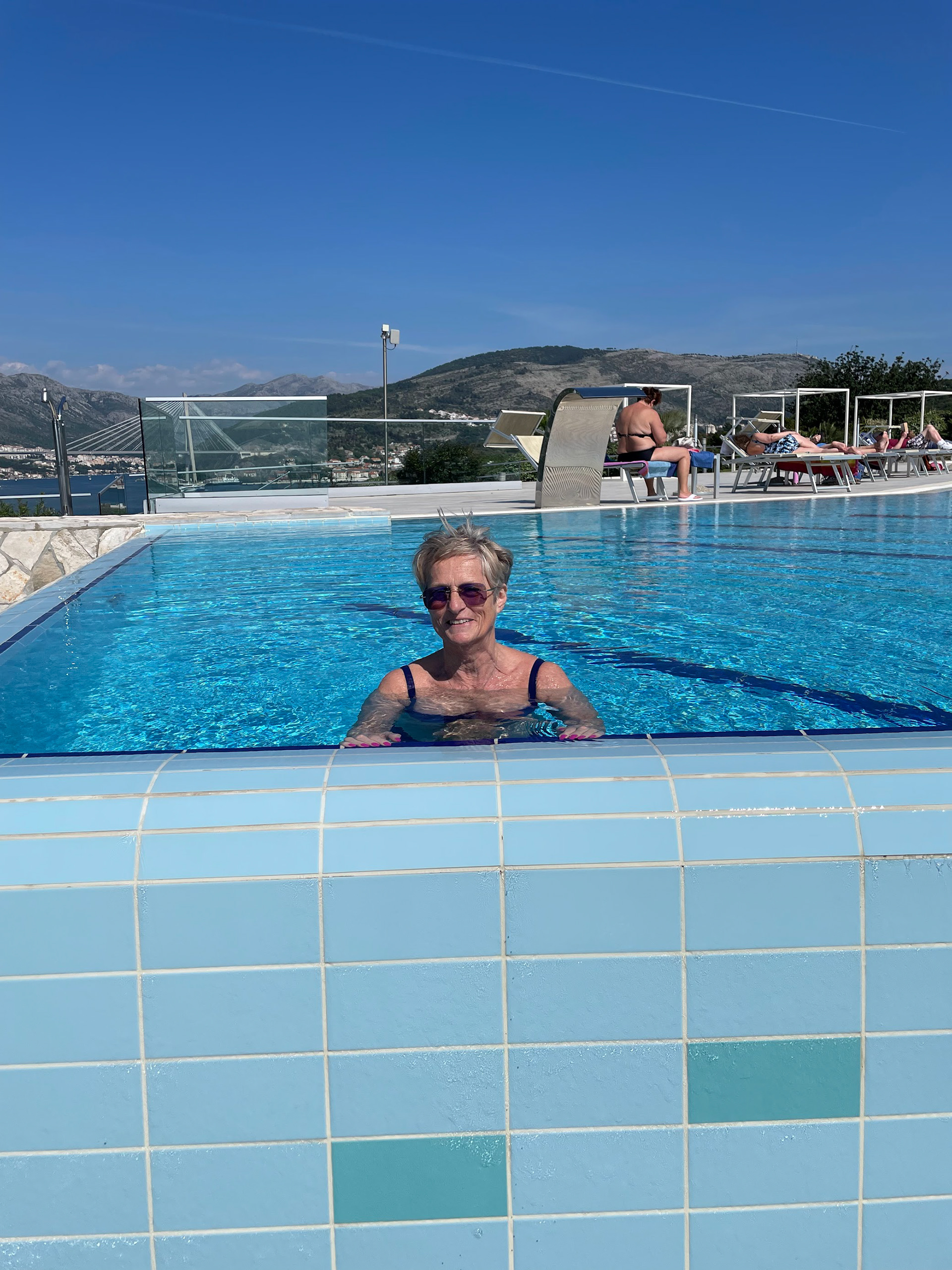 Martine à la piscine