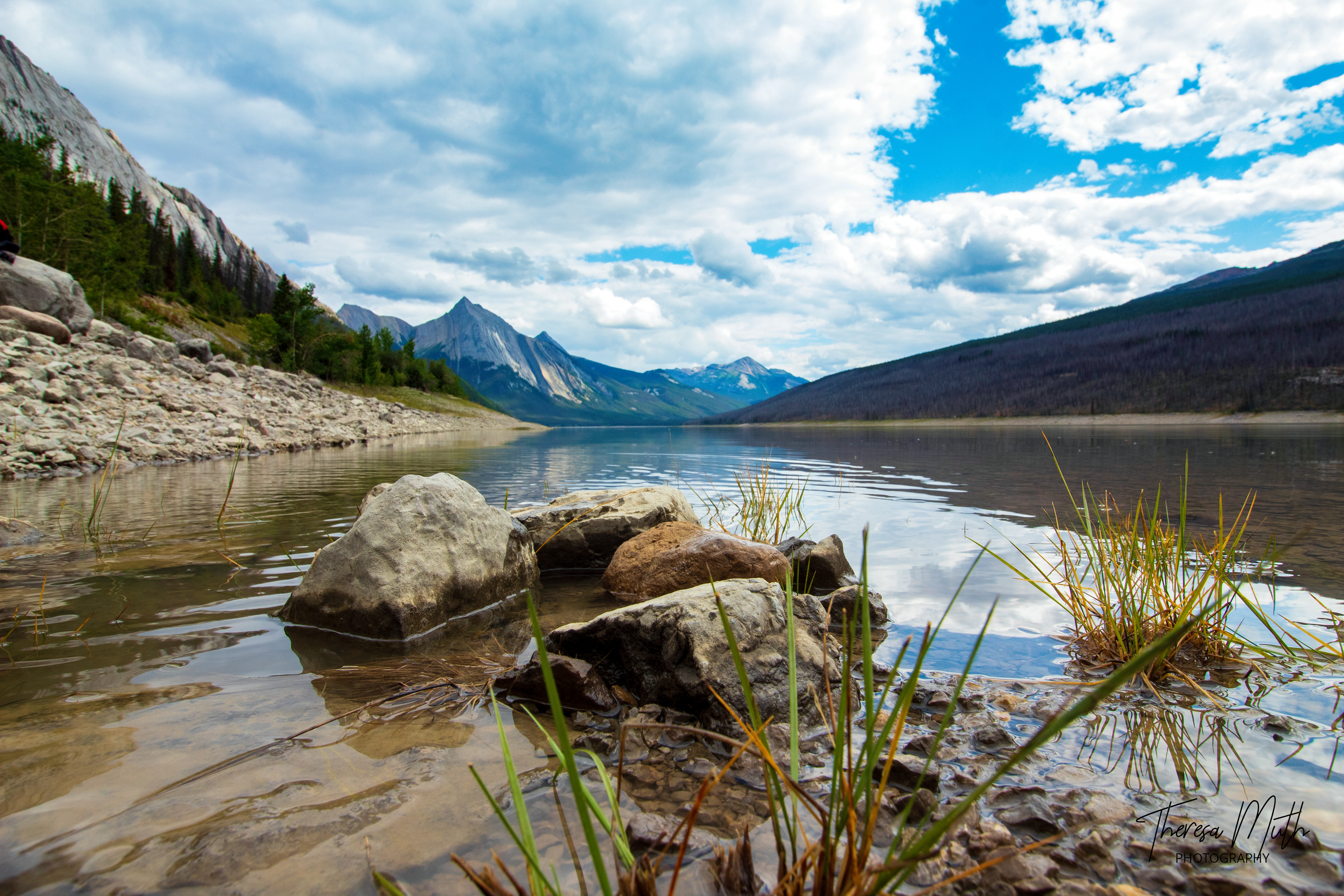 Medicine Lake, Alberta