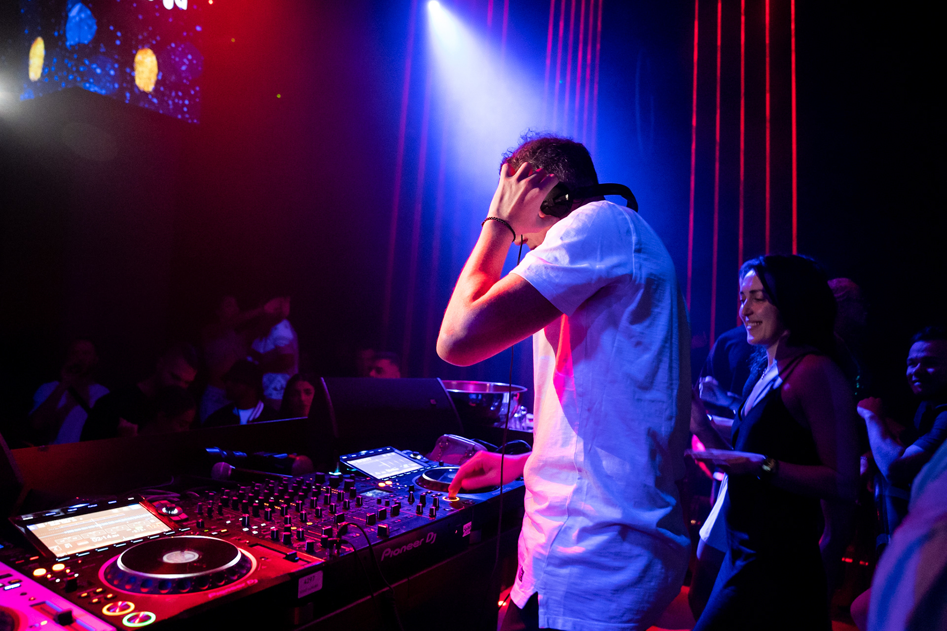 ASHARARA X SECRETROOM