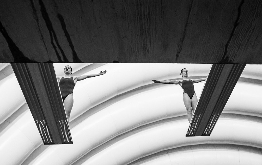 National champion divers Villő Kormos and Flóra Gondos ©ZM