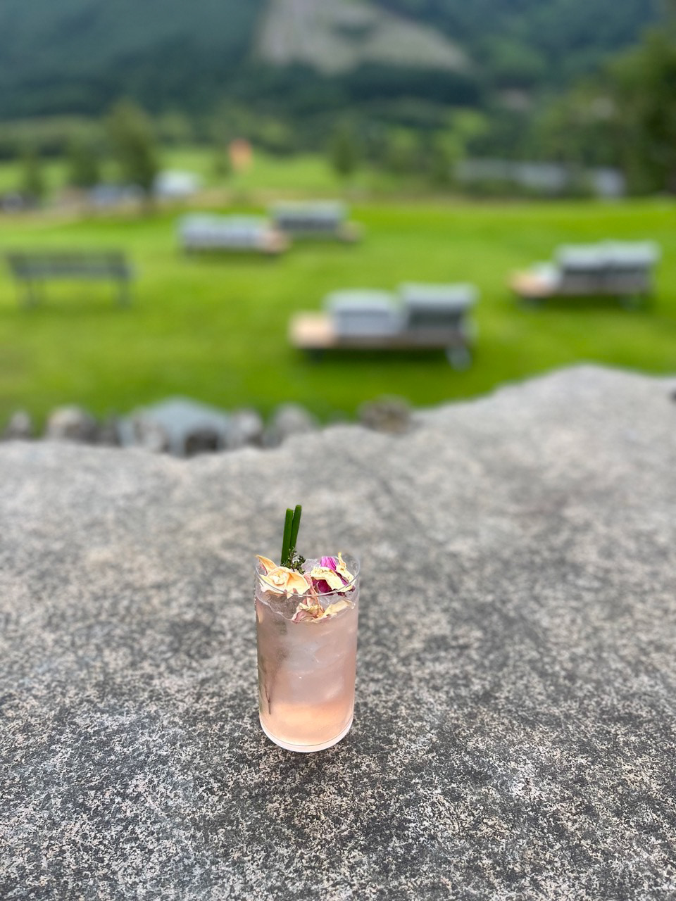 Rose and Thyme Ice Gin Tea