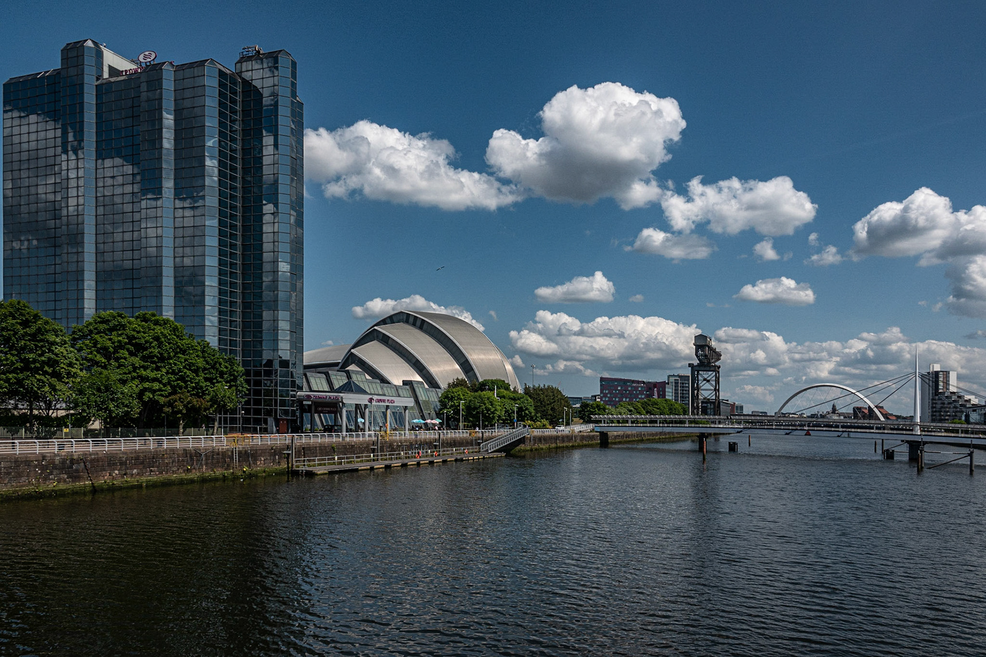 REFLECTIONS OF GLASGOW 4