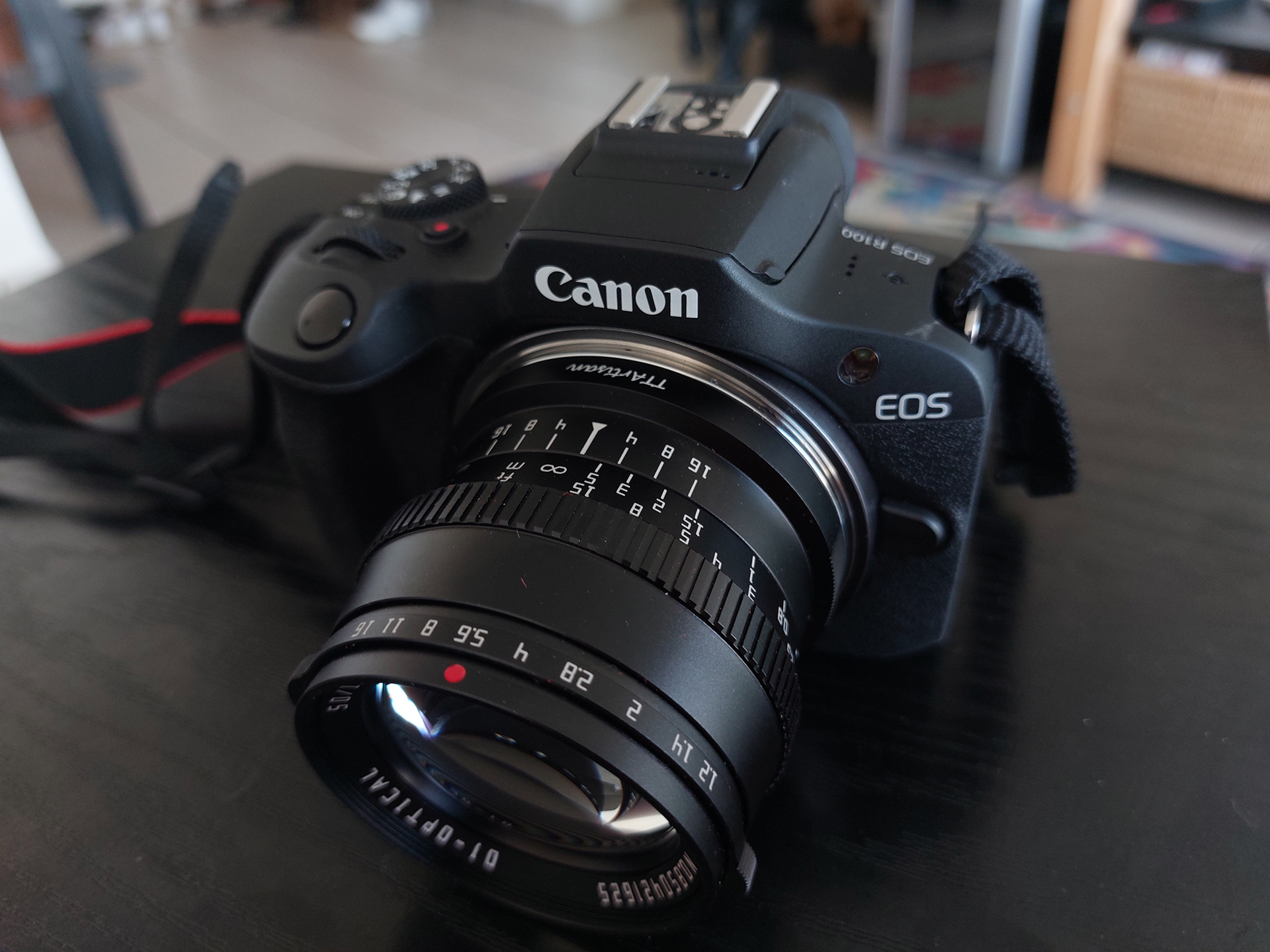 Photo Studio - Canon R100 Review