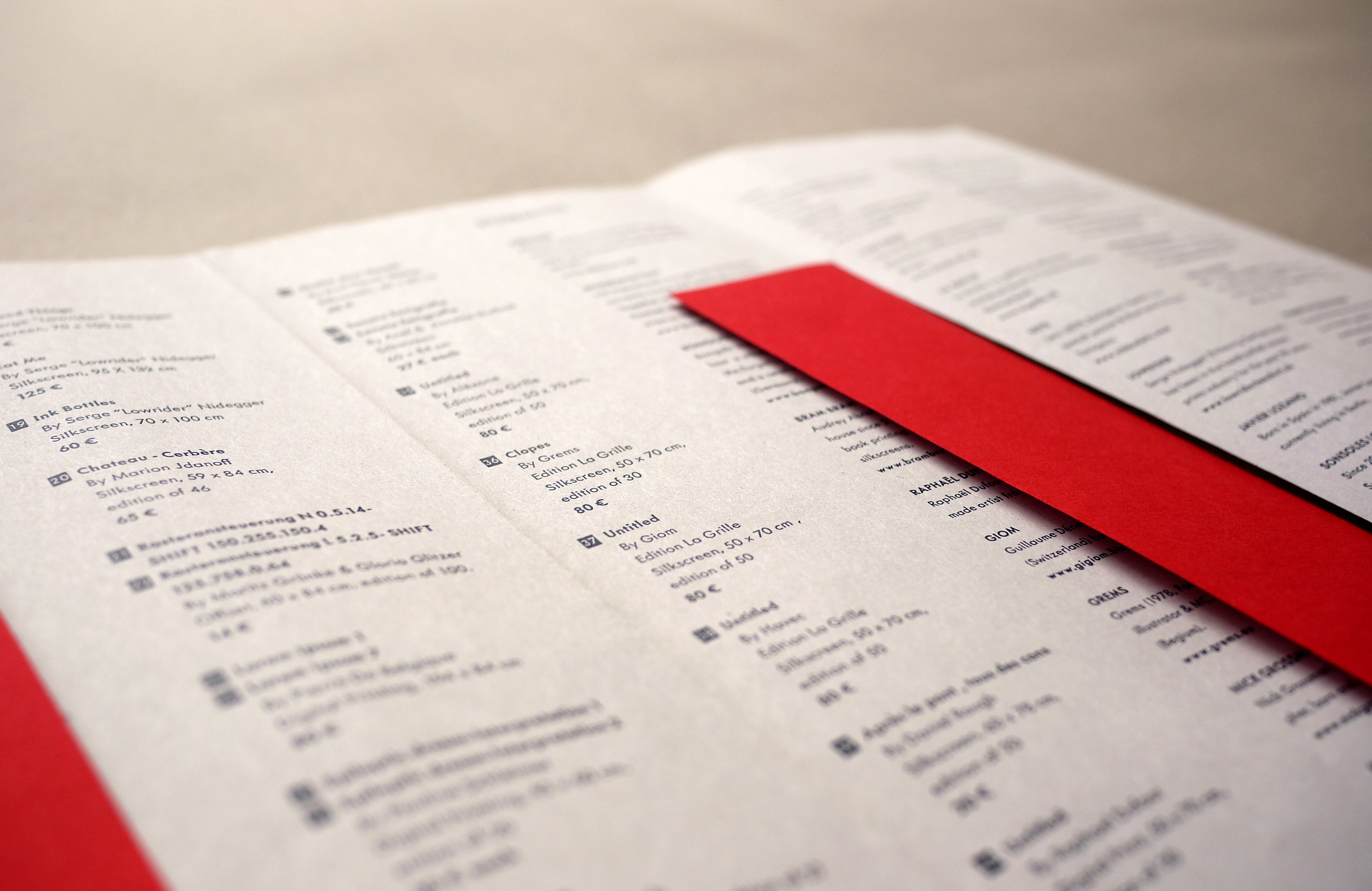 Close-up documentation for "Bookmark"