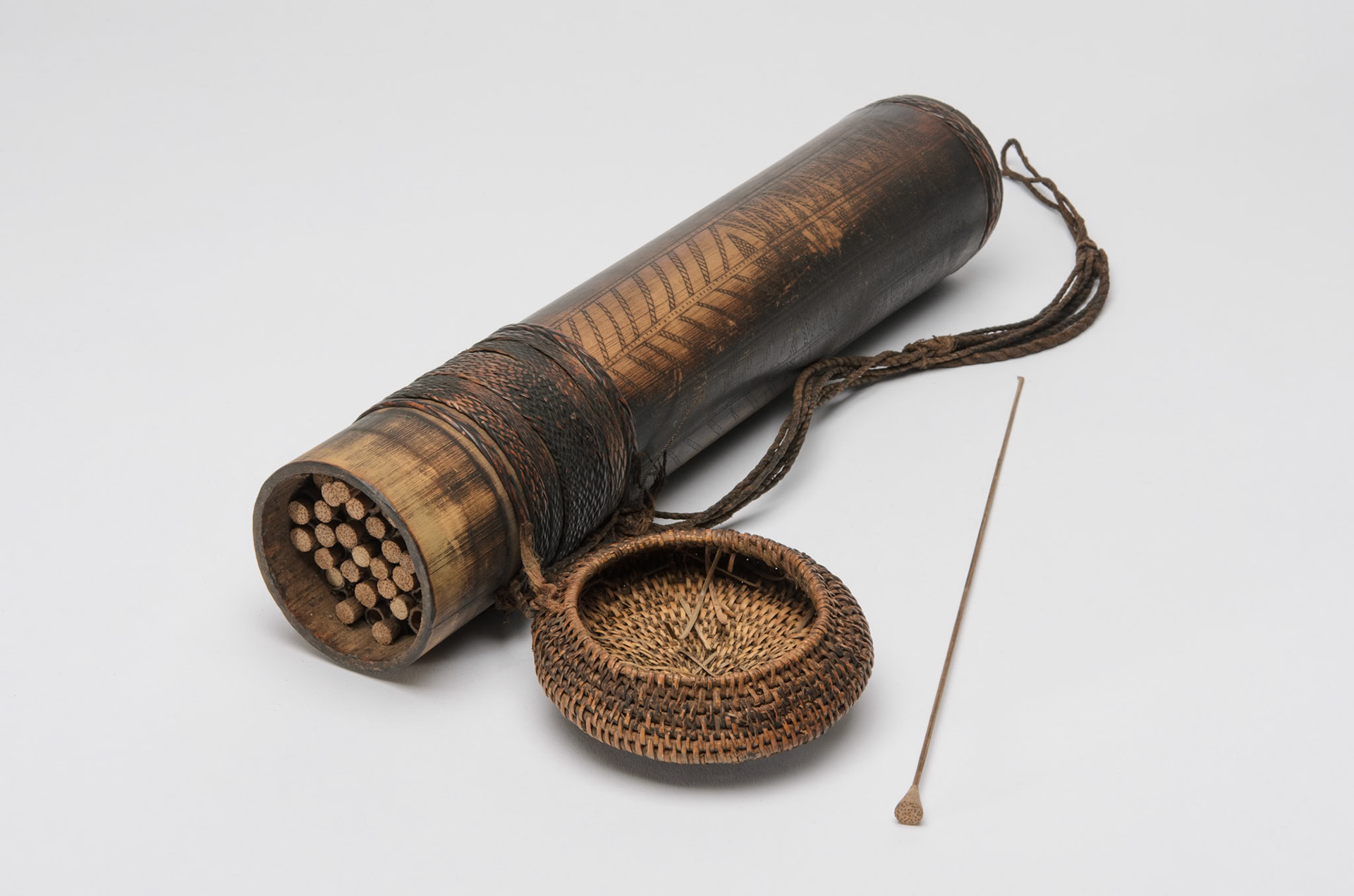 E 1894.28, bamboo quiver with poisoned dart, Borneo, © Museum of Archaeology and Anthropology, University of Cambridge