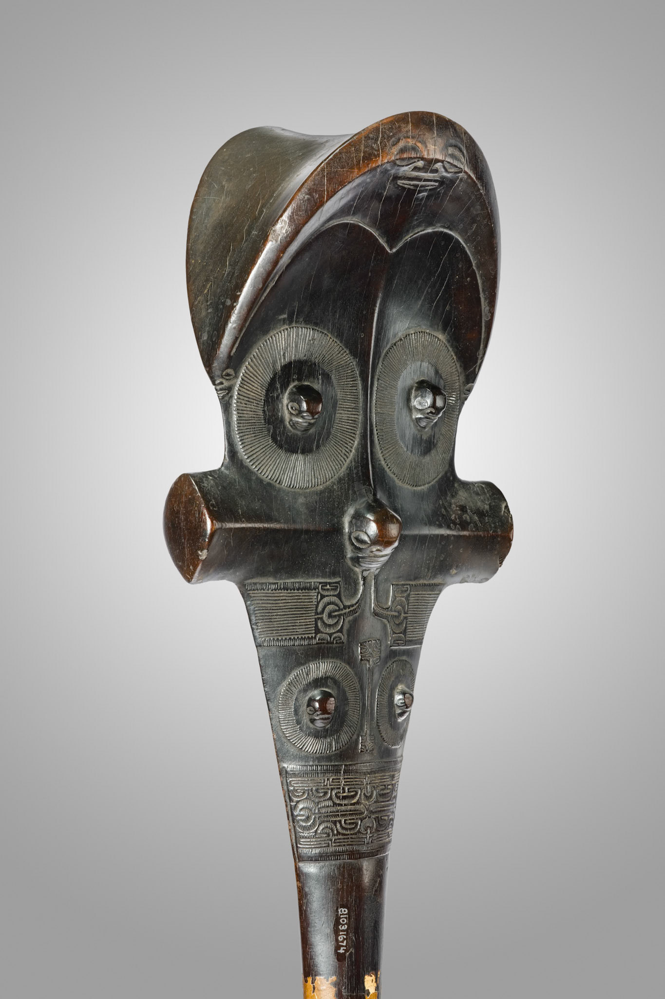 U’u club featuring a bifacial design, circa late 18th/early 19th century, Marquesas Islands, from a private collection (on loan to English Heritage for display at Audley End House and Gardens, Essex)