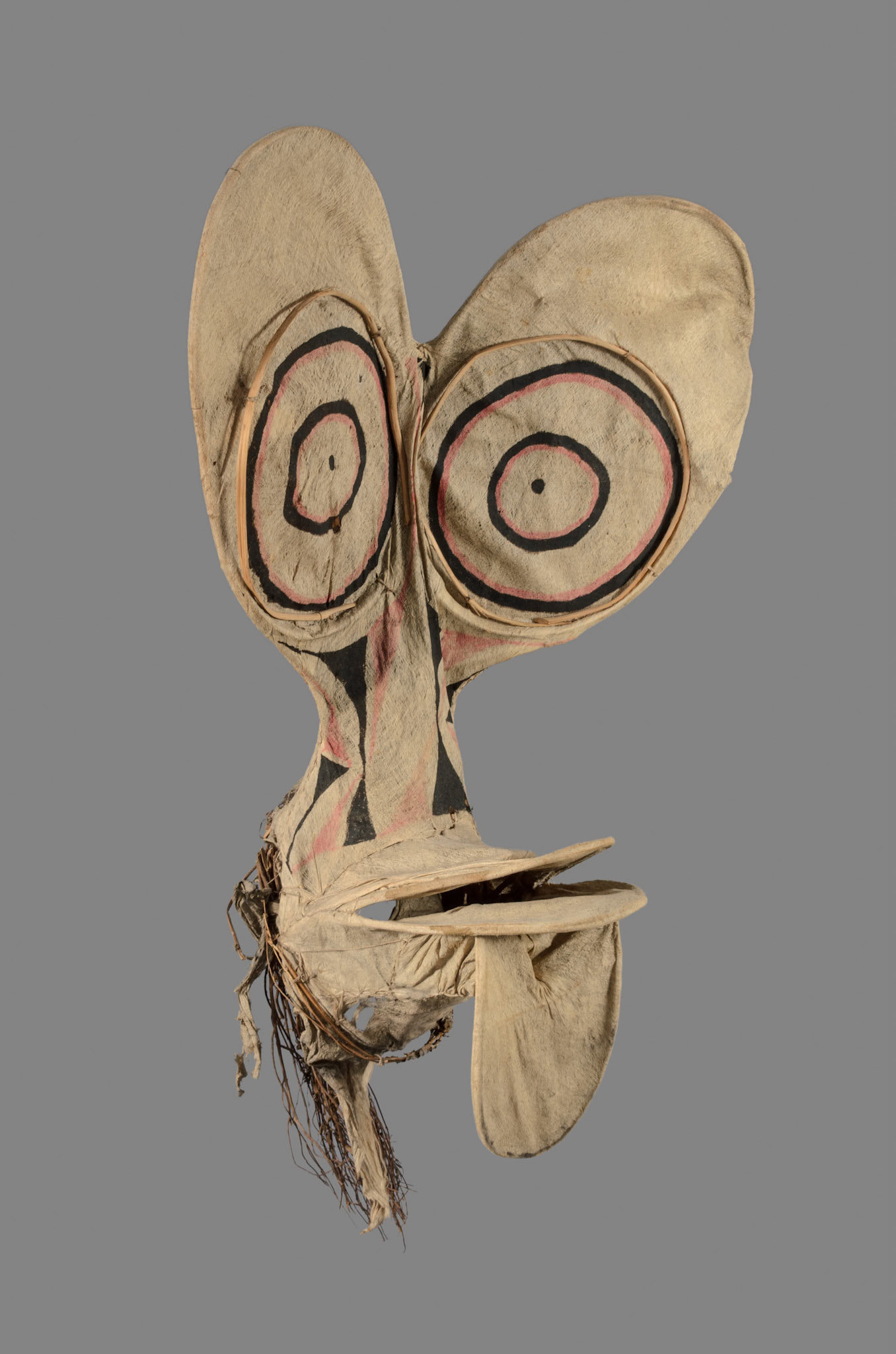 1928.689, barkcloth mask, Papua New Guinea, 19th century, © Museum of Archaeology and Anthropology, University of Cambridge