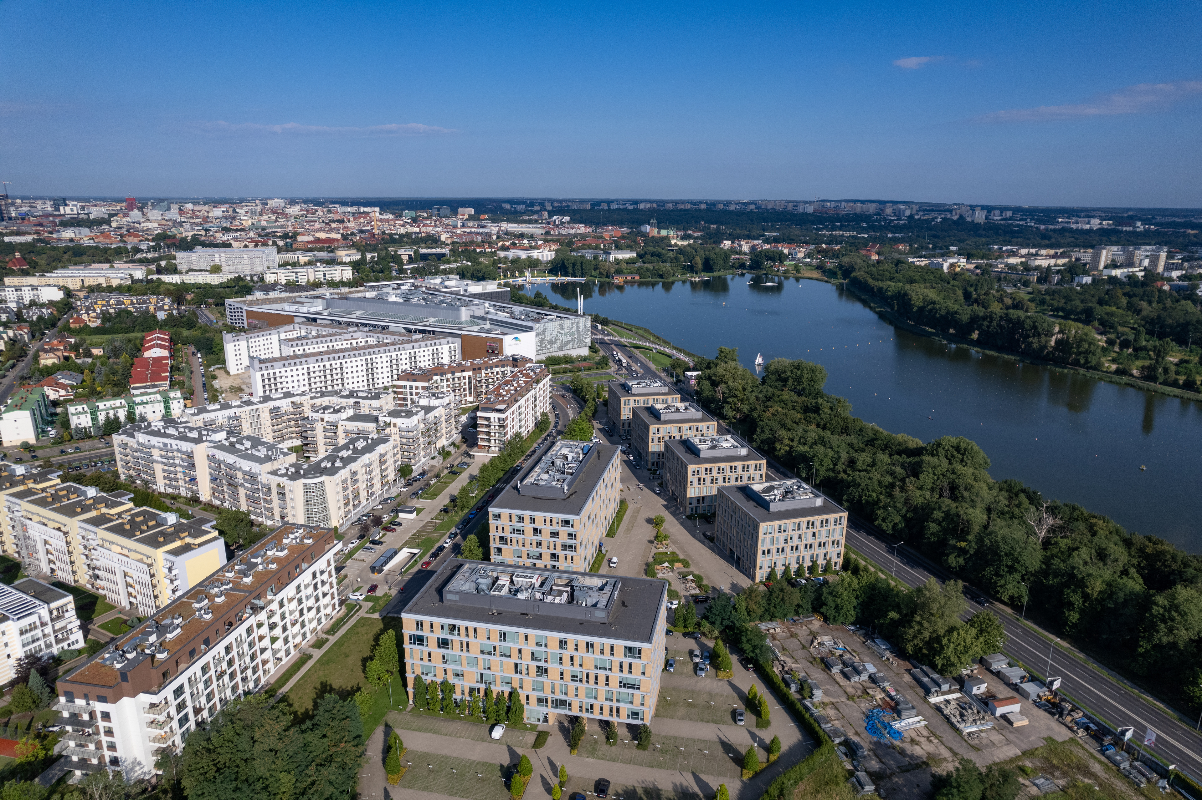 Dron na wynajem do fotografii i filmu