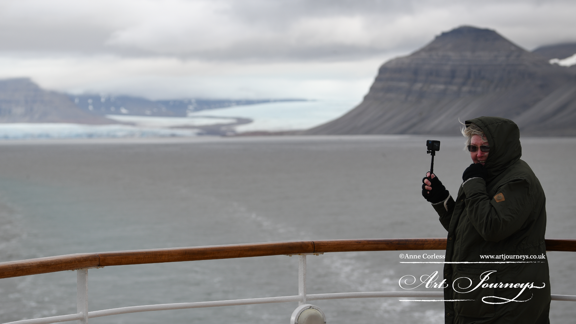 Tunabreen and Von Postbreen (glaciers), Svalbard.