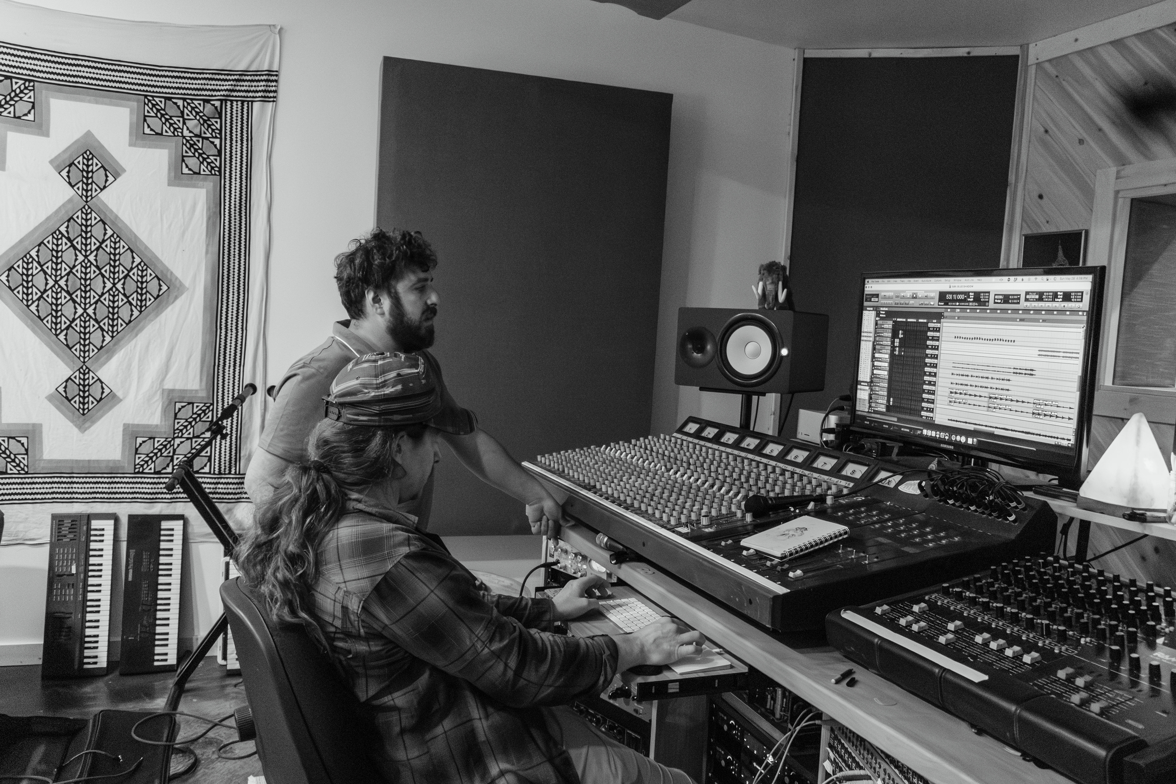 Asalone in studio