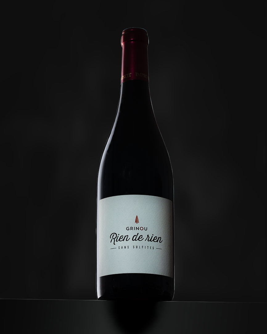 Photographie produit de bouteille de vin - packshot amélioré