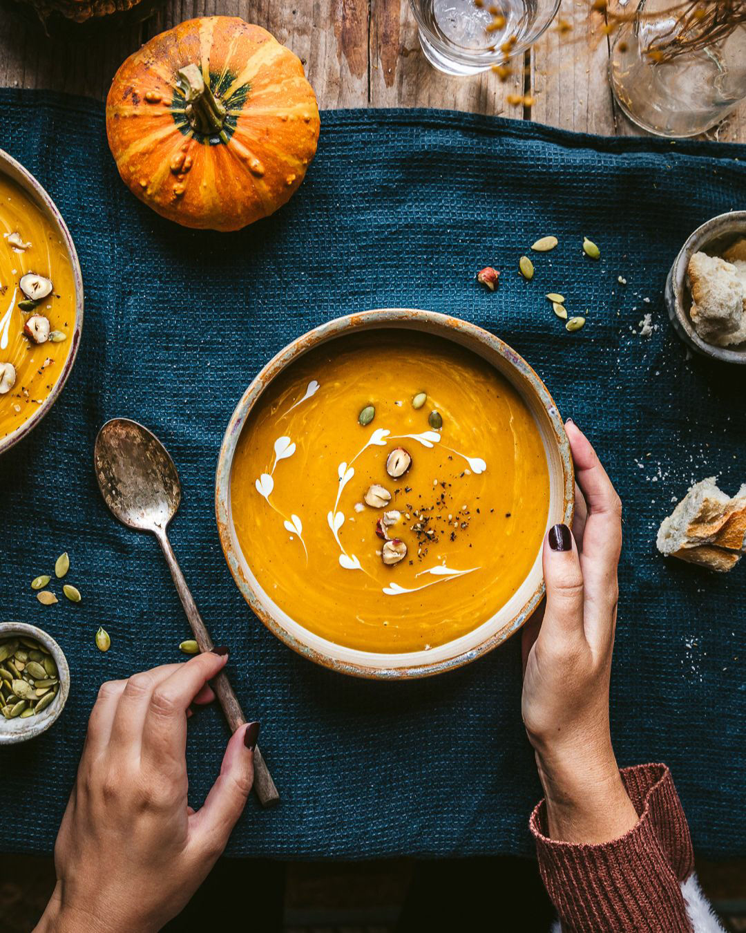 Photographie culinaire & stylisme lifestyle rustique de soupe