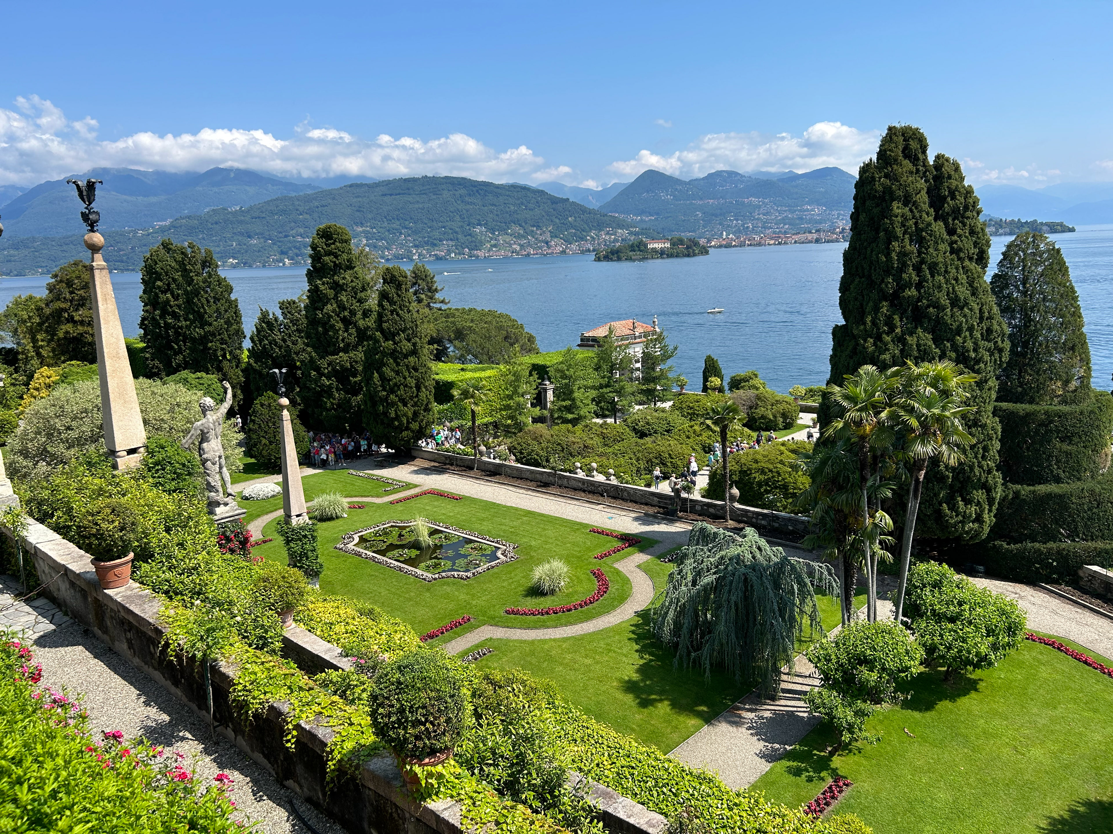 Palazzo Borromeo, Italy