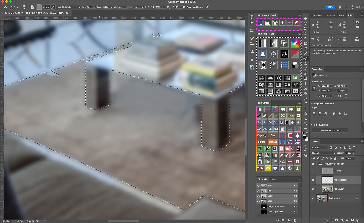 With the area selected, I select the Mixer Brush Tool (TK9 loads some good starting point tool settings but remember to set it to "Sample All Layers". Then I can work on the colors and tones (with the textural details protected) : using the brush, colored areas can be blended together for a more homogenous appearance...