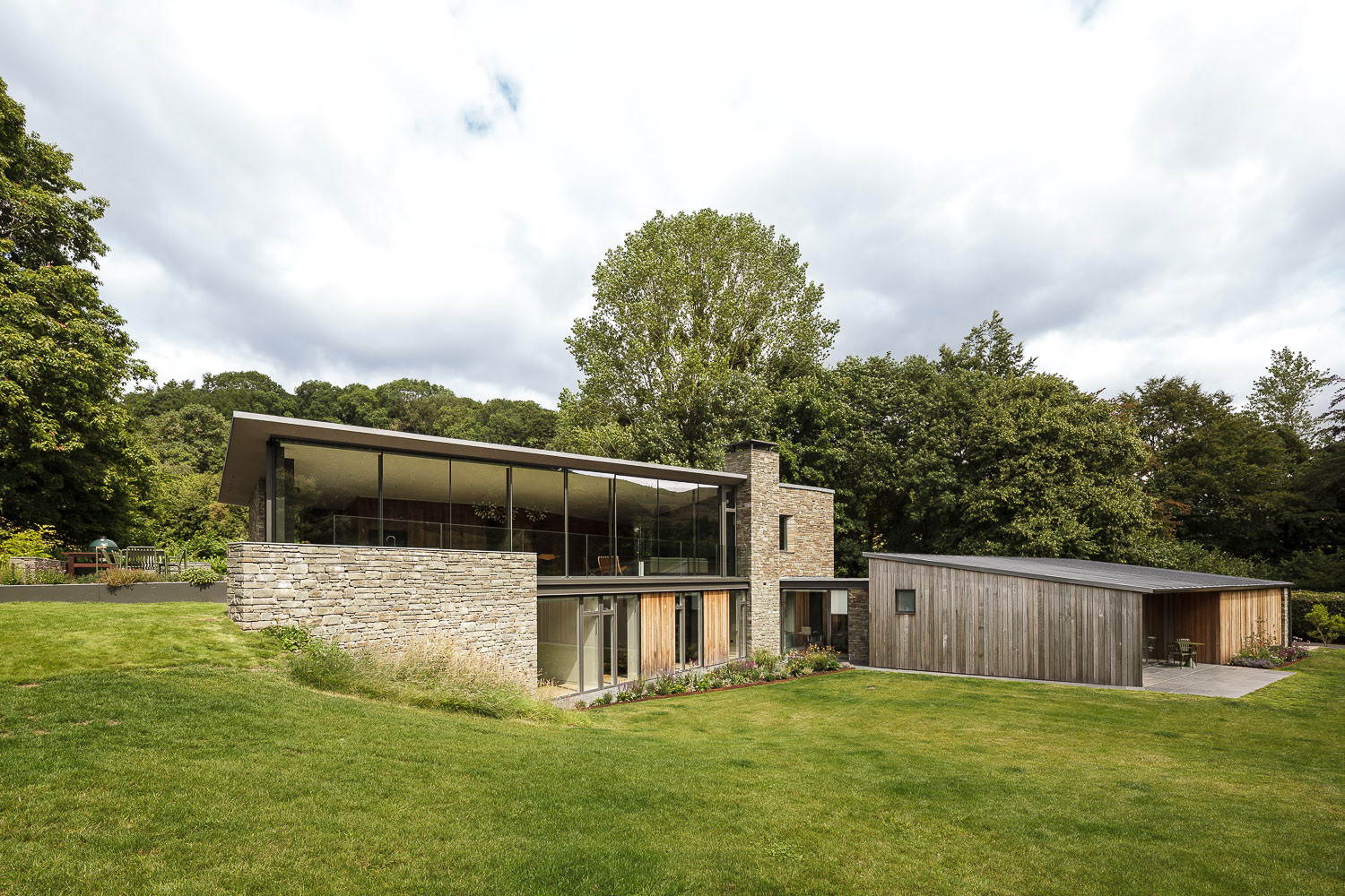 When I start working with an architectural image, I find that the subject can be quite dominating, making it difficult perhaps to see the less obvious areas of the image which nonetheless will need careful adjustments.