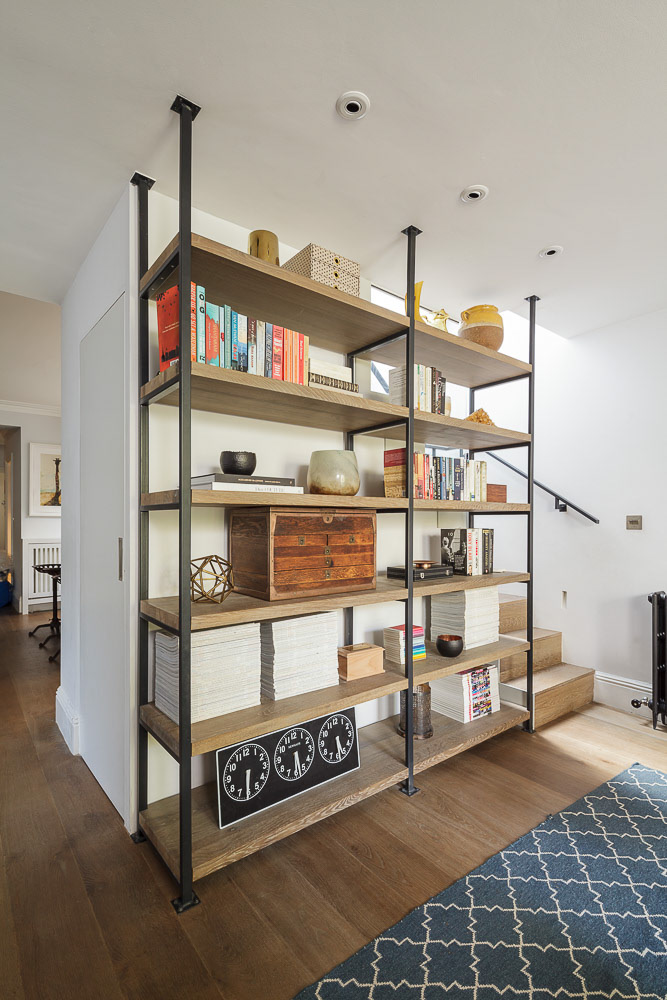 This display storage unit looks very distorted/ foreshortened...