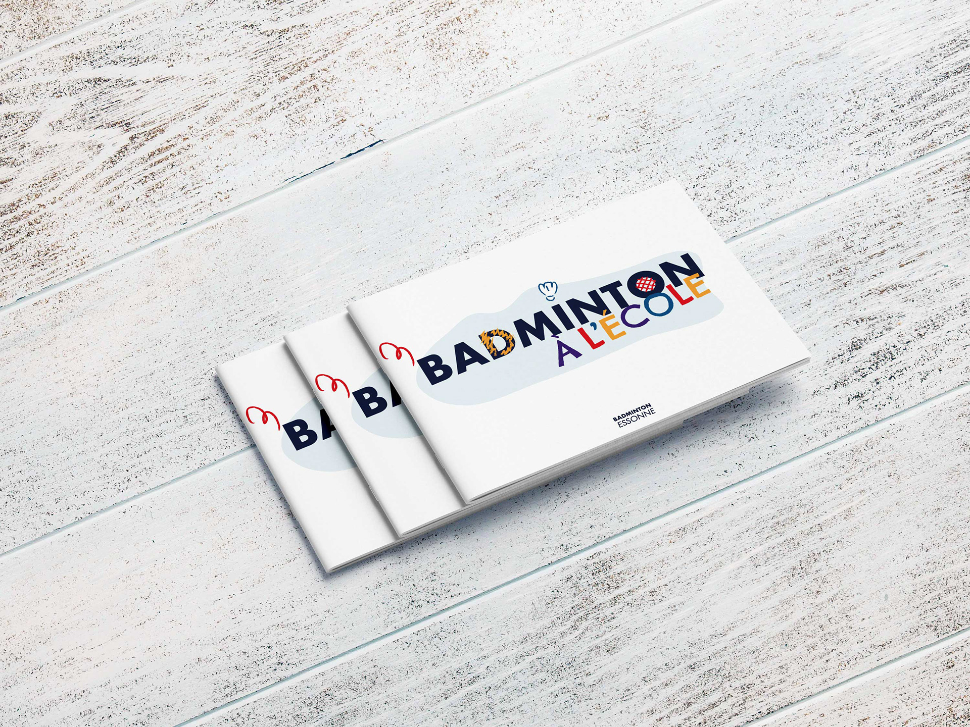 Couverture et logo du livret " Badminton à l'école "
