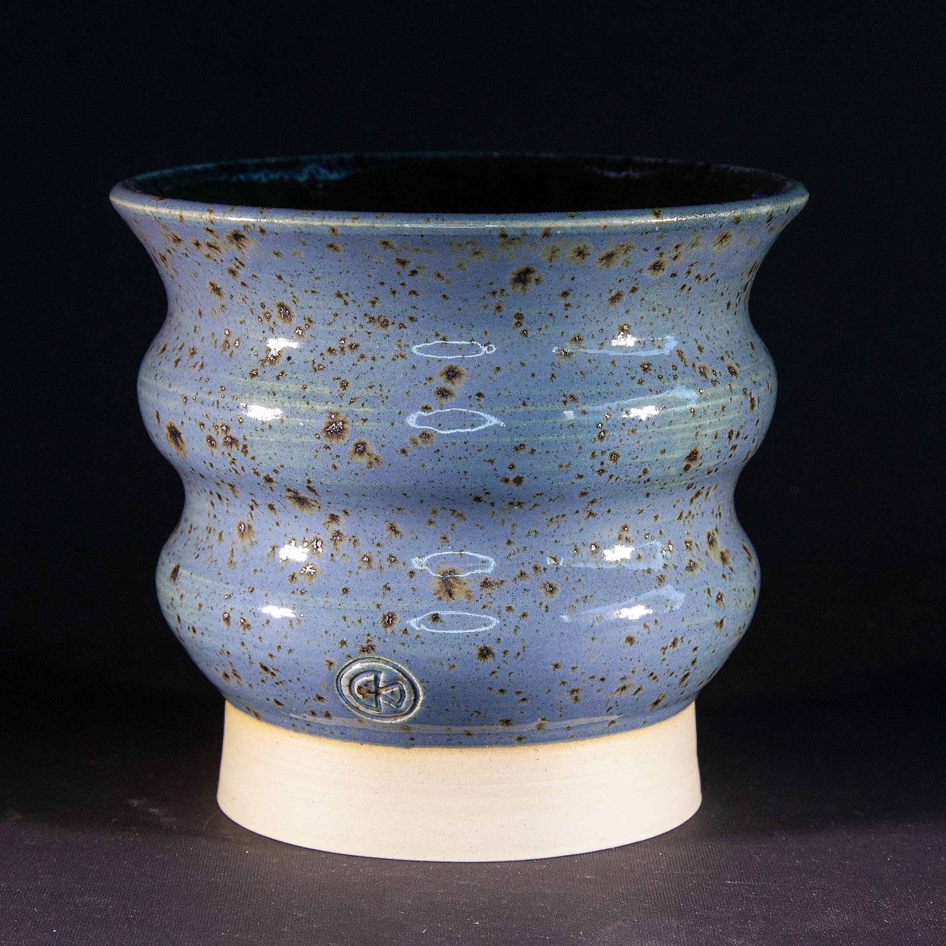 Pot #310 · 12x11 cm · SOLD