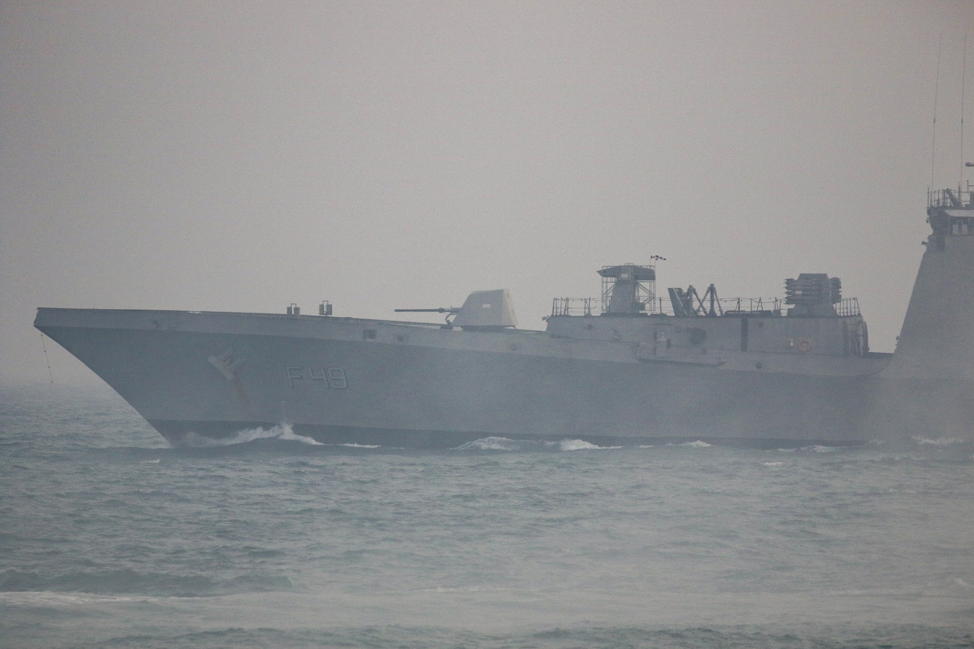 INS Sahyadri (F49)