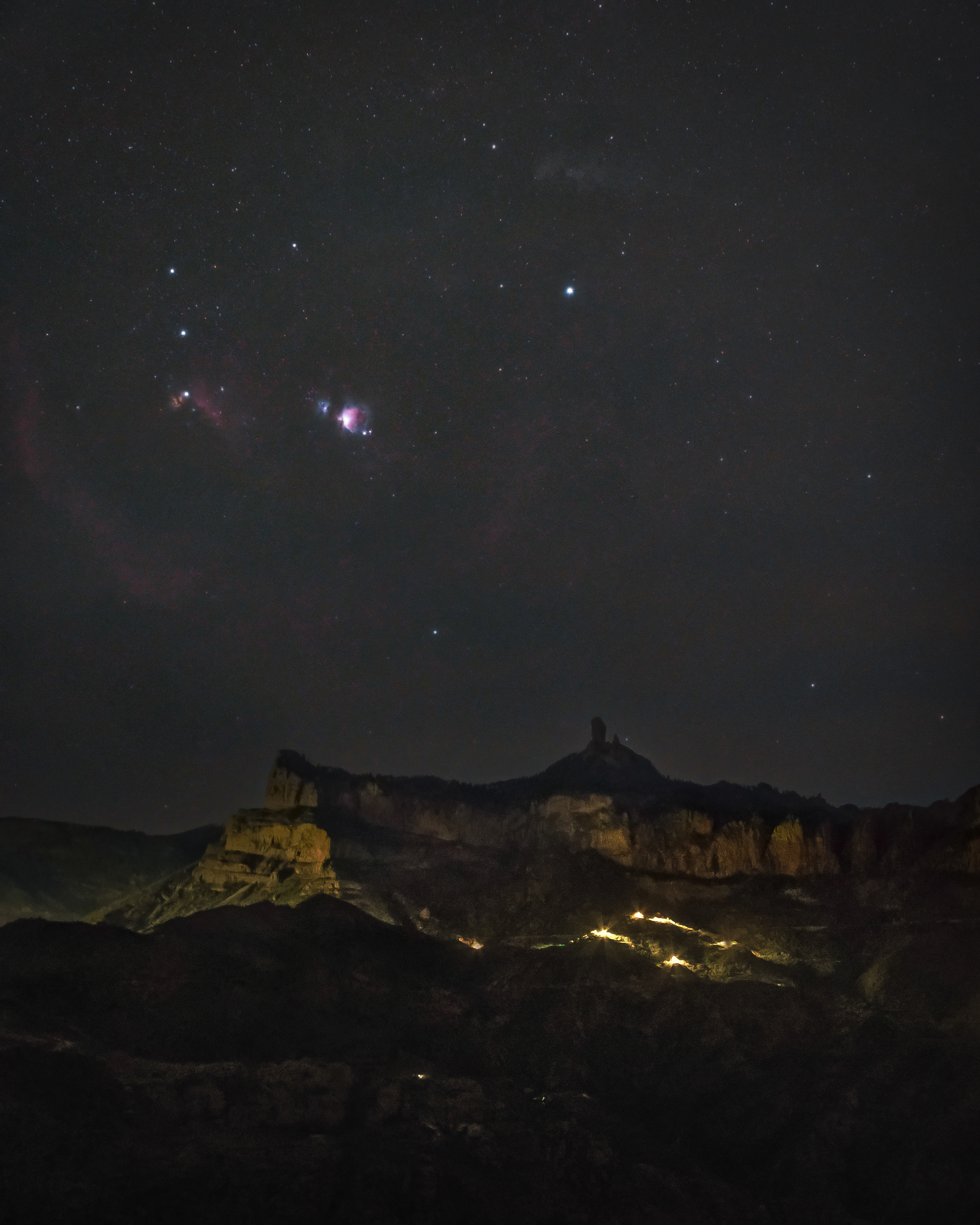 Orión junto al Roque Nublo