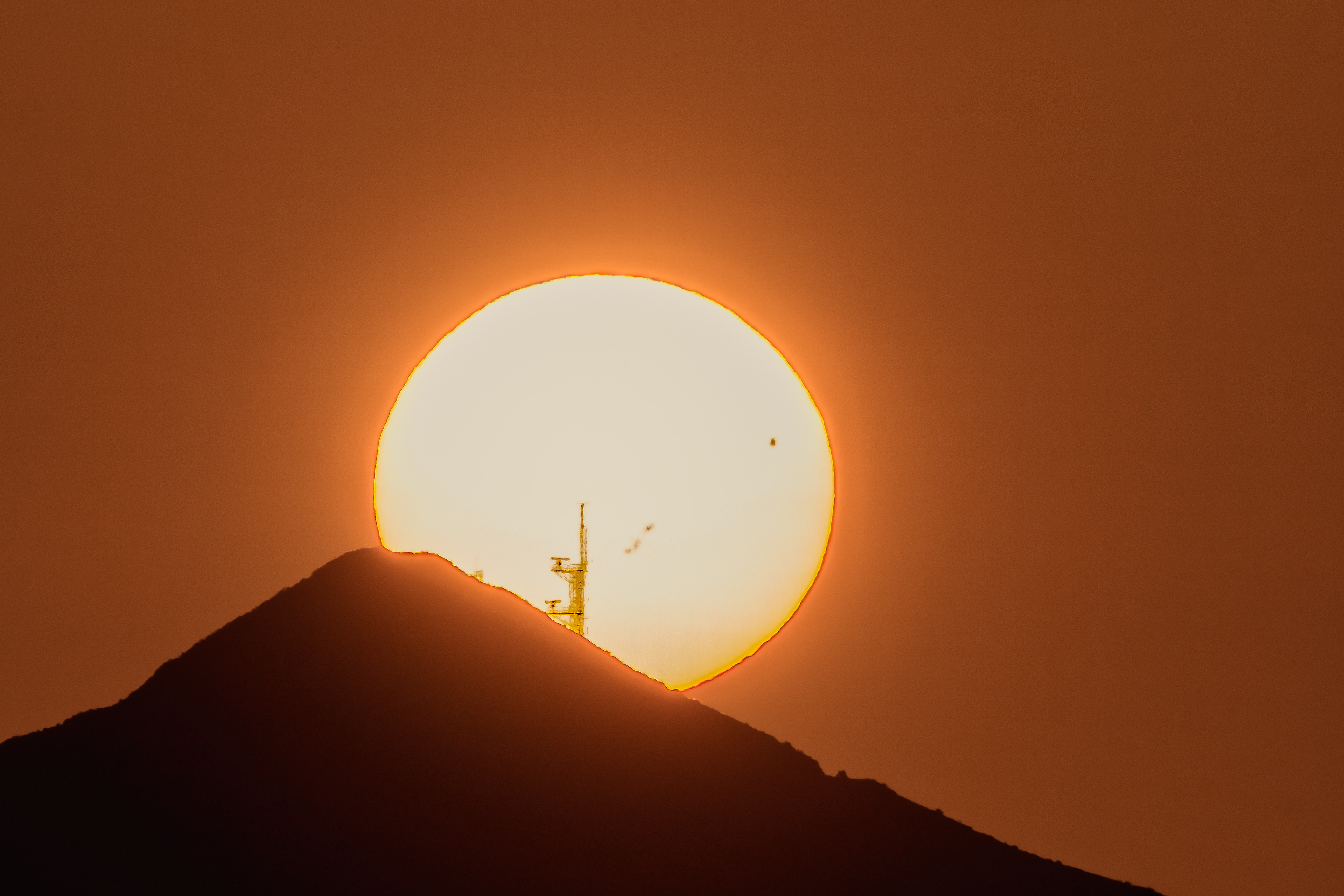 Manchas solares y antena en El Confital